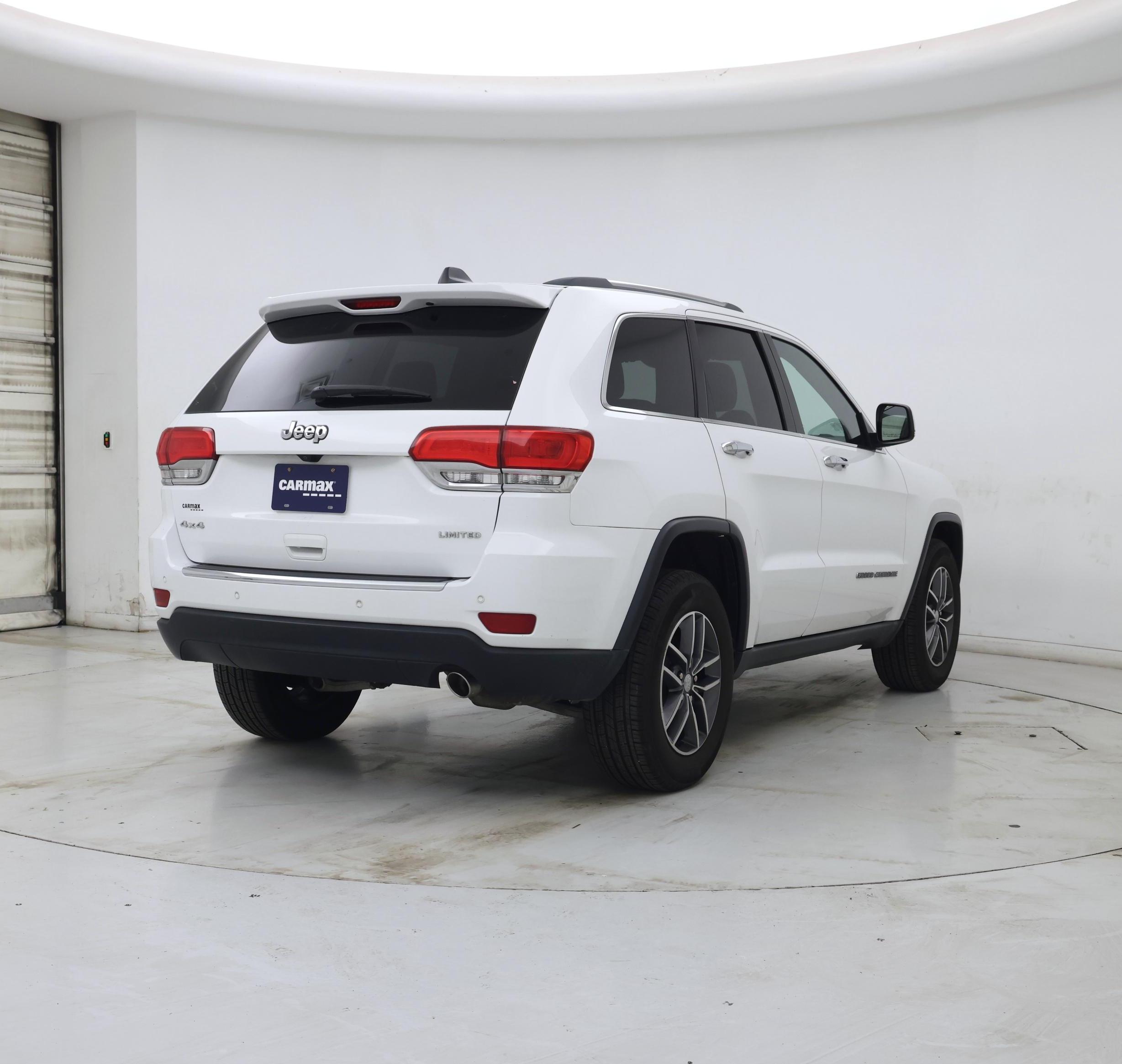 Thumbnail: 2018 Jeep Grand Cherokee - 8