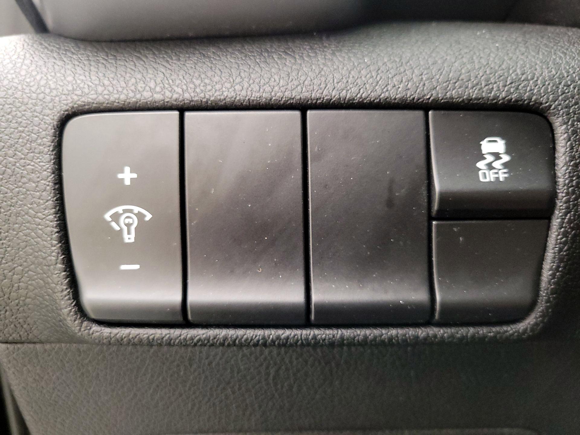 Thumbnail: 2017 Kia Sportage - 13