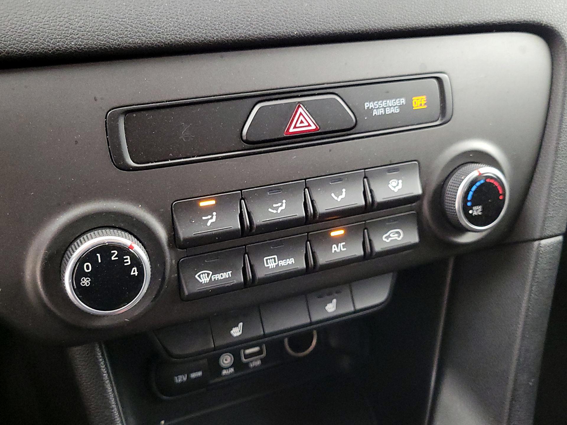 Thumbnail: 2017 Kia Sportage - 16