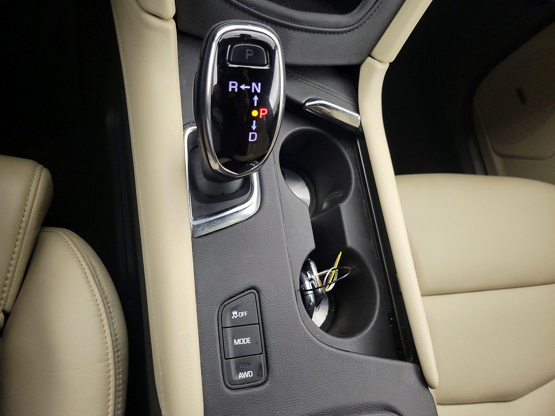 Thumbnail: 2017 Cadillac XT5 - 18