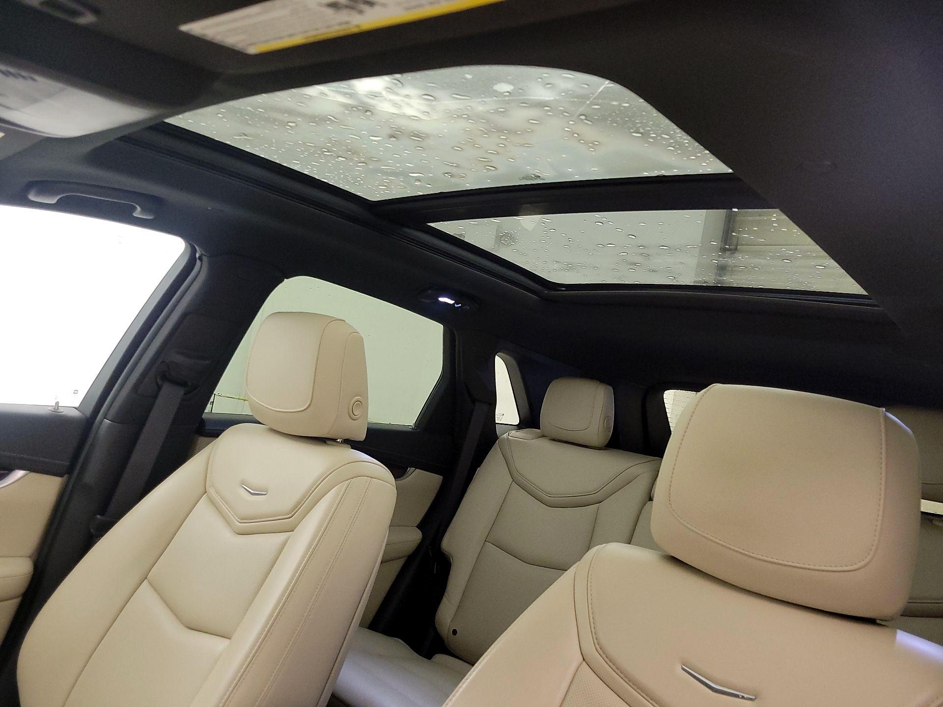 Thumbnail: 2017 Cadillac XT5 - 20