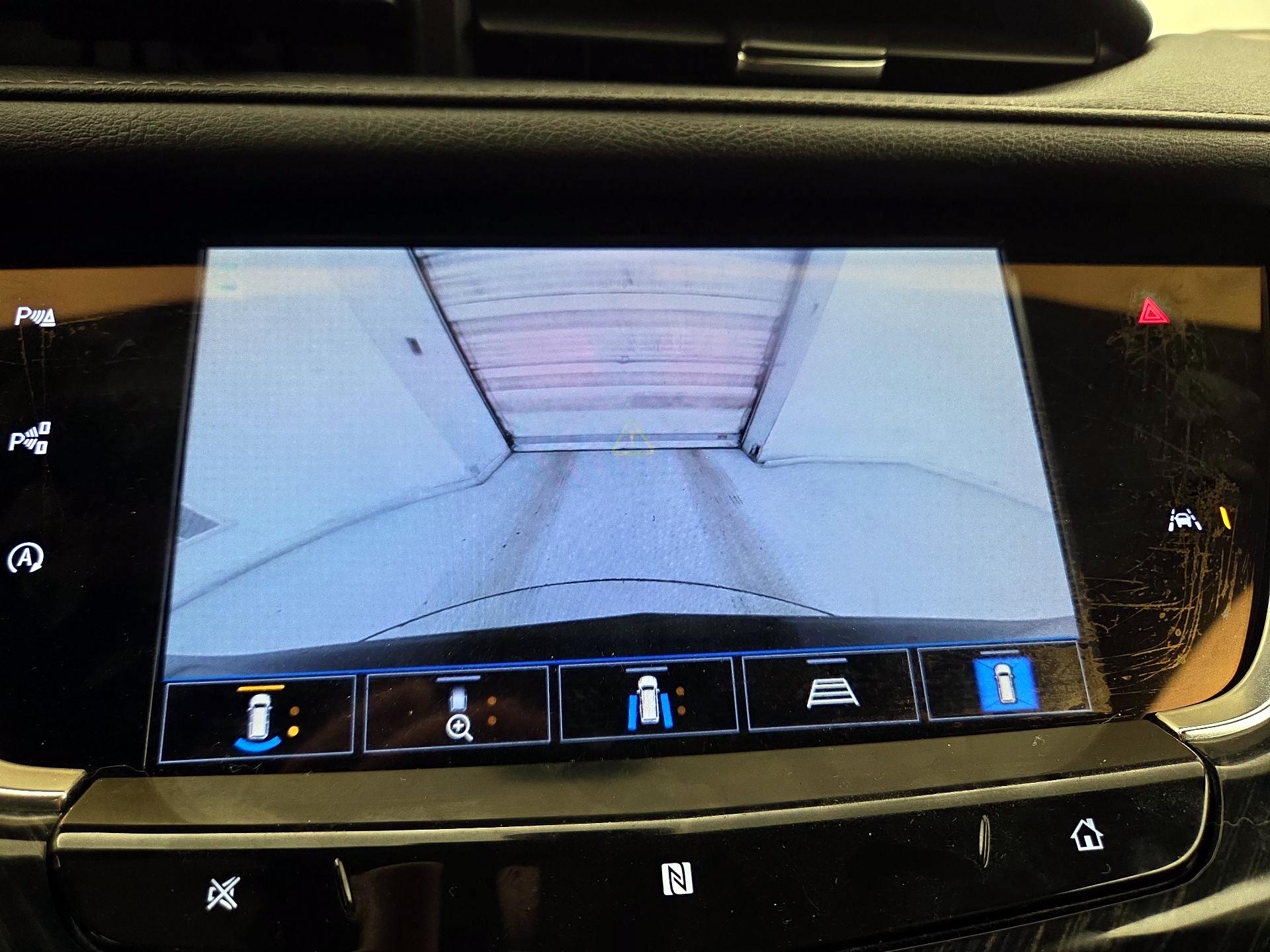 Thumbnail: 2021 Cadillac XT6 - 15