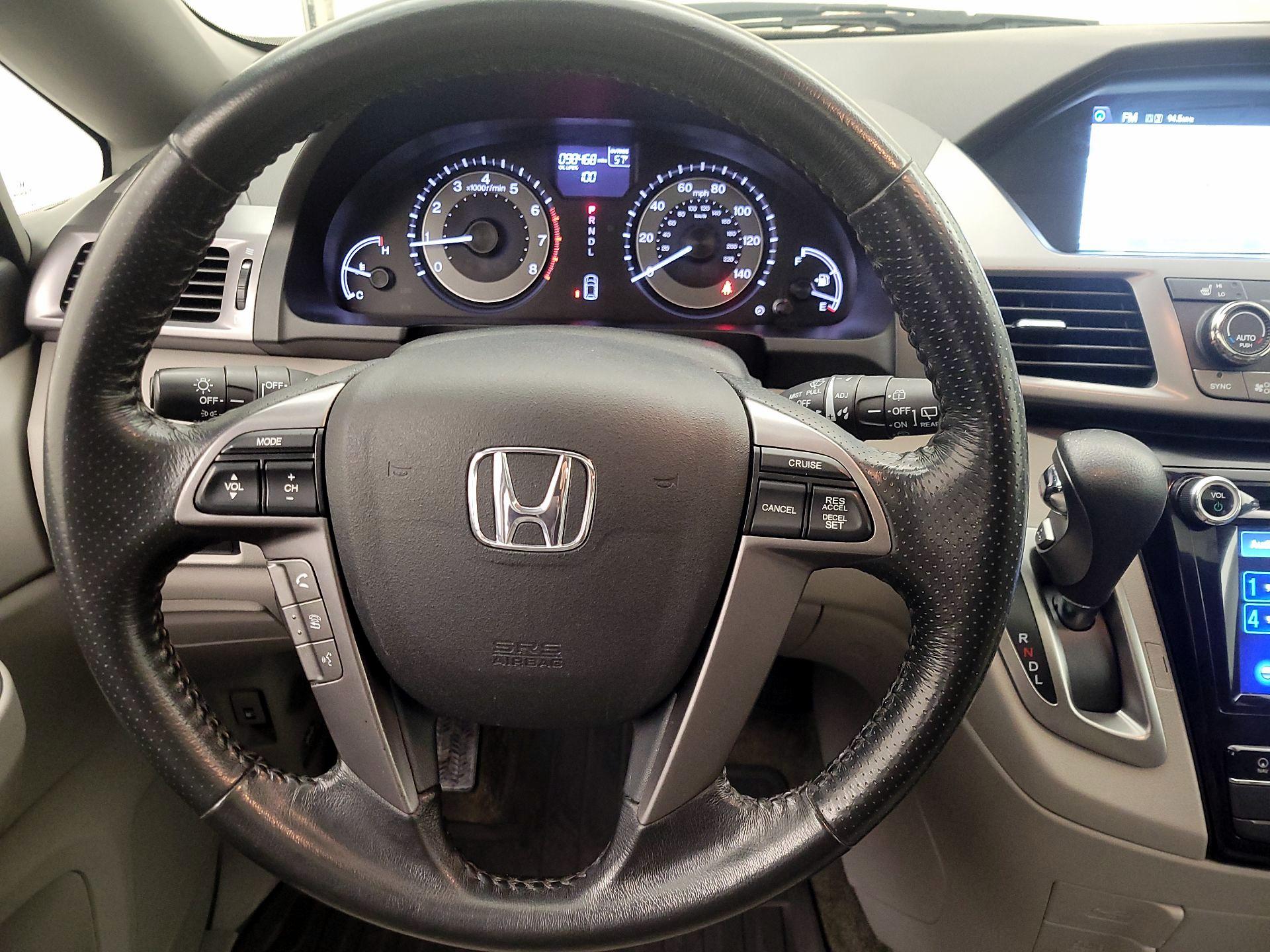 Thumbnail: 2014 Honda Odyssey - 10