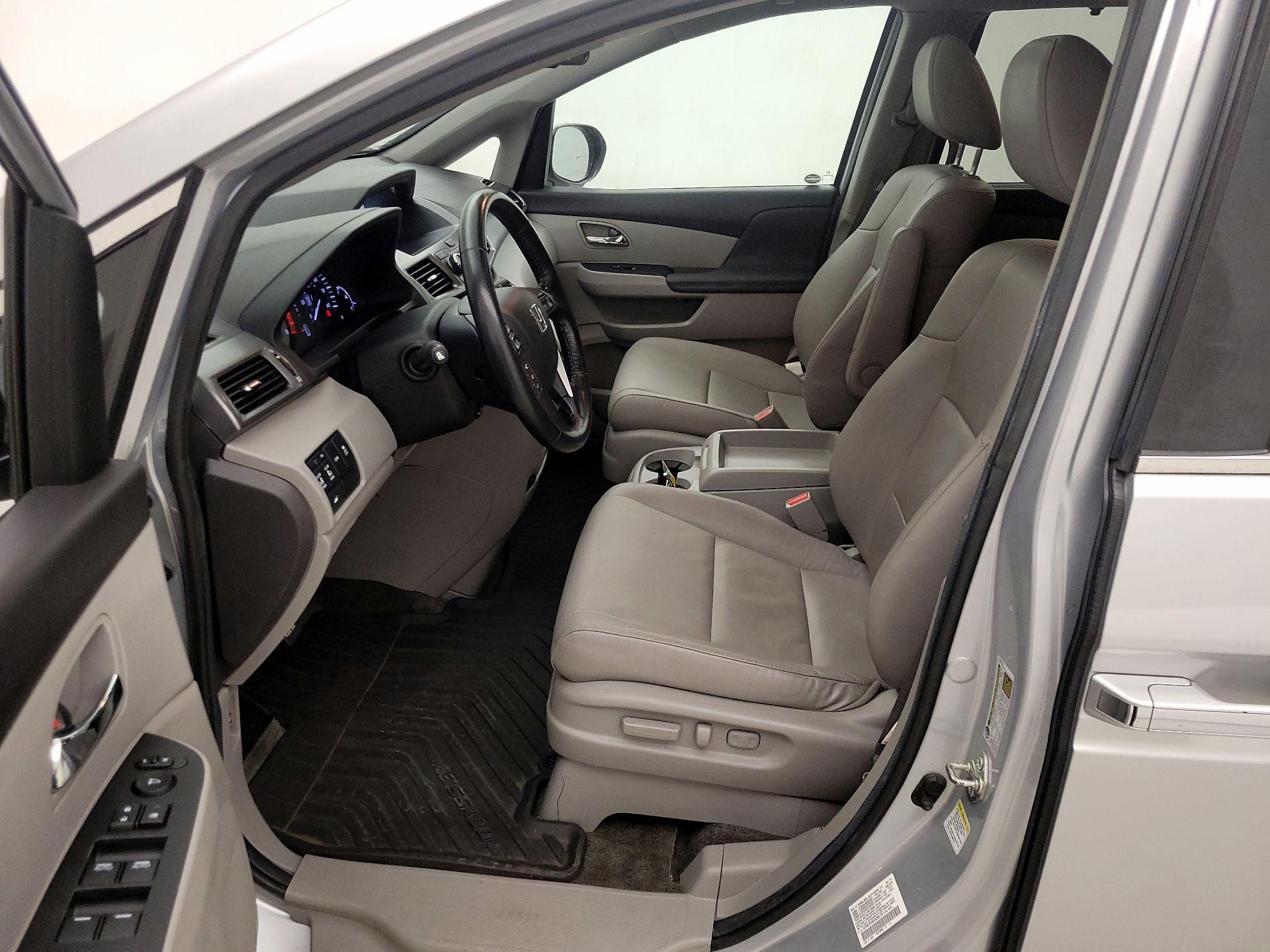 Thumbnail: 2014 Honda Odyssey - 11