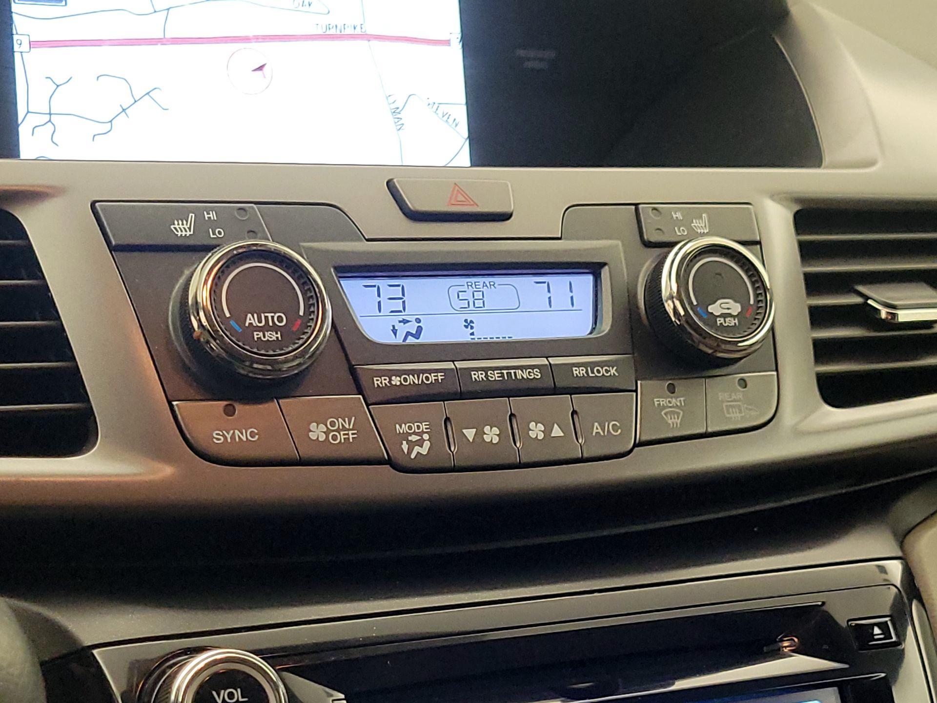 Thumbnail: 2014 Honda Odyssey - 16