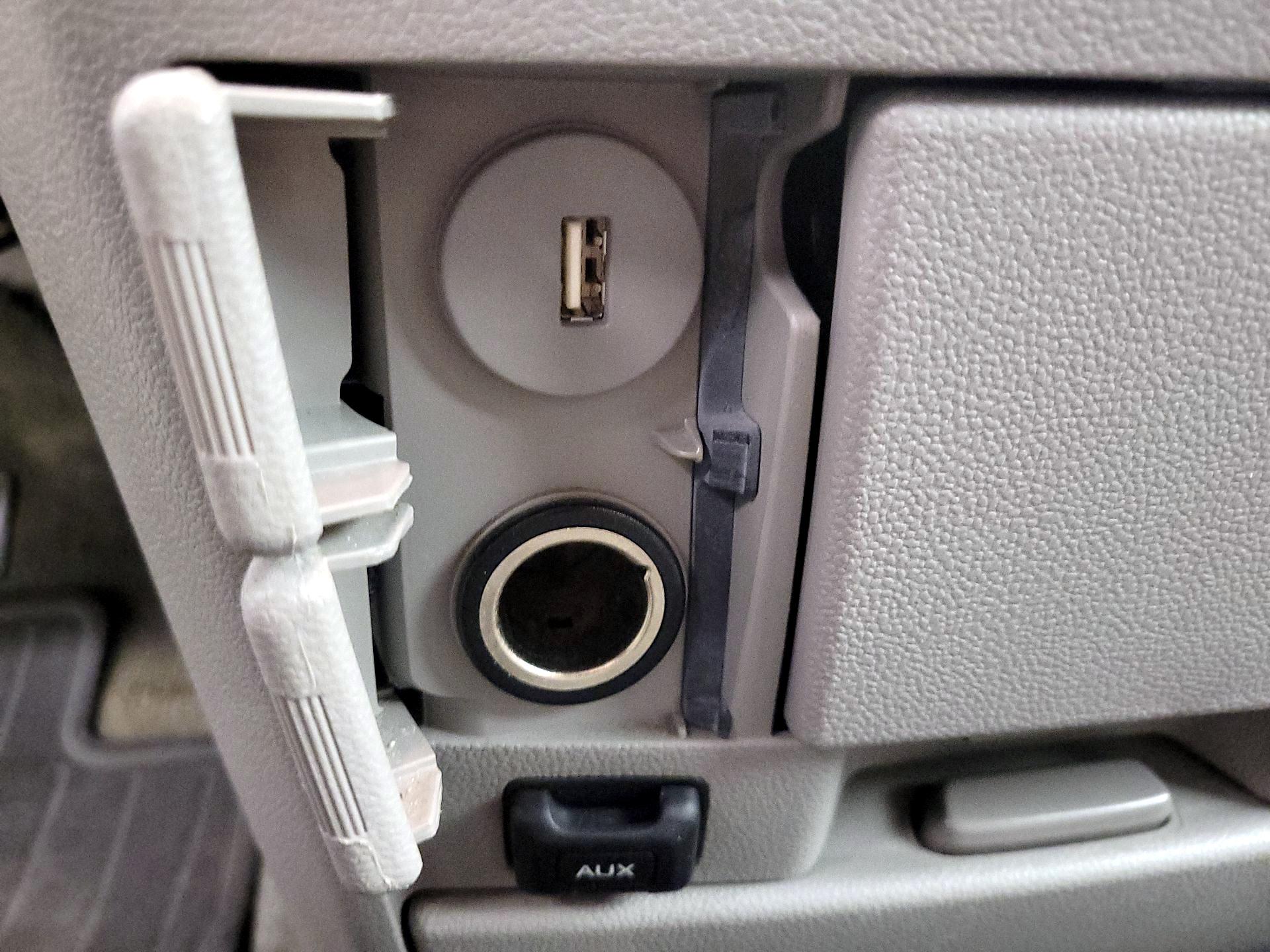 Thumbnail: 2014 Honda Odyssey - 18