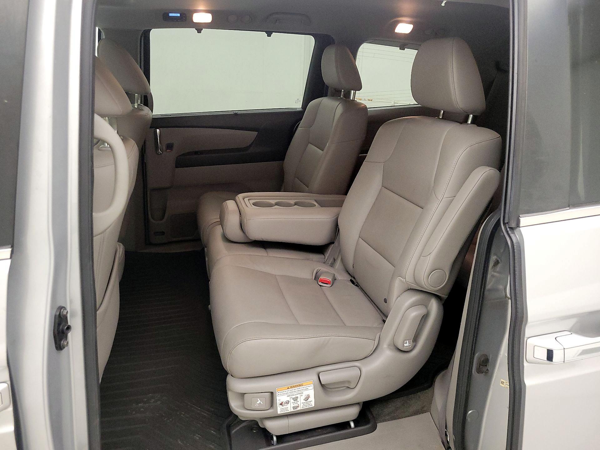 Thumbnail: 2014 Honda Odyssey - 20