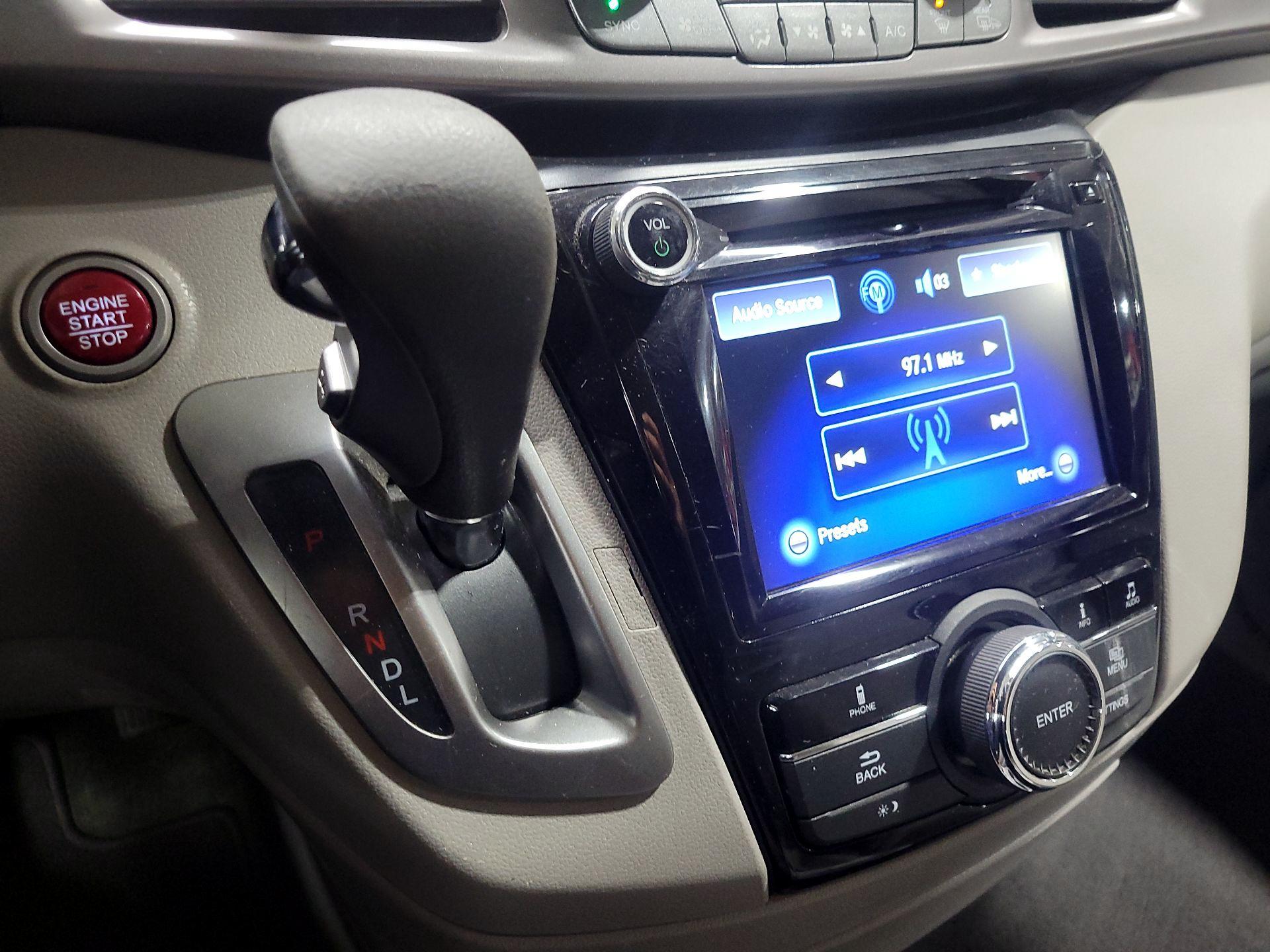 Thumbnail: 2016 Honda Odyssey - 17