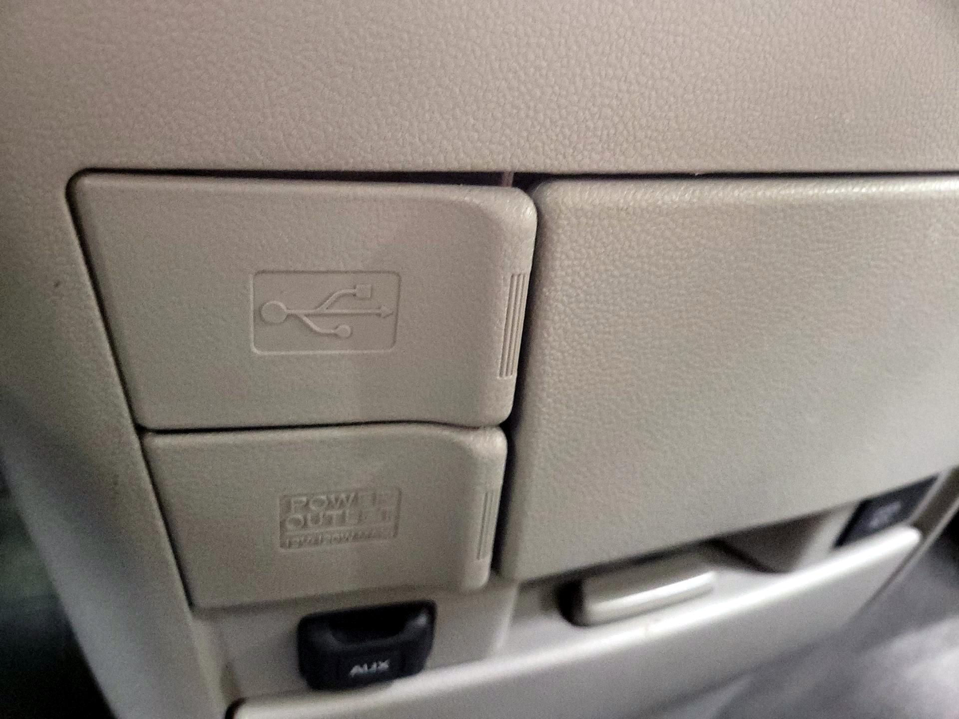 Thumbnail: 2016 Honda Odyssey - 18