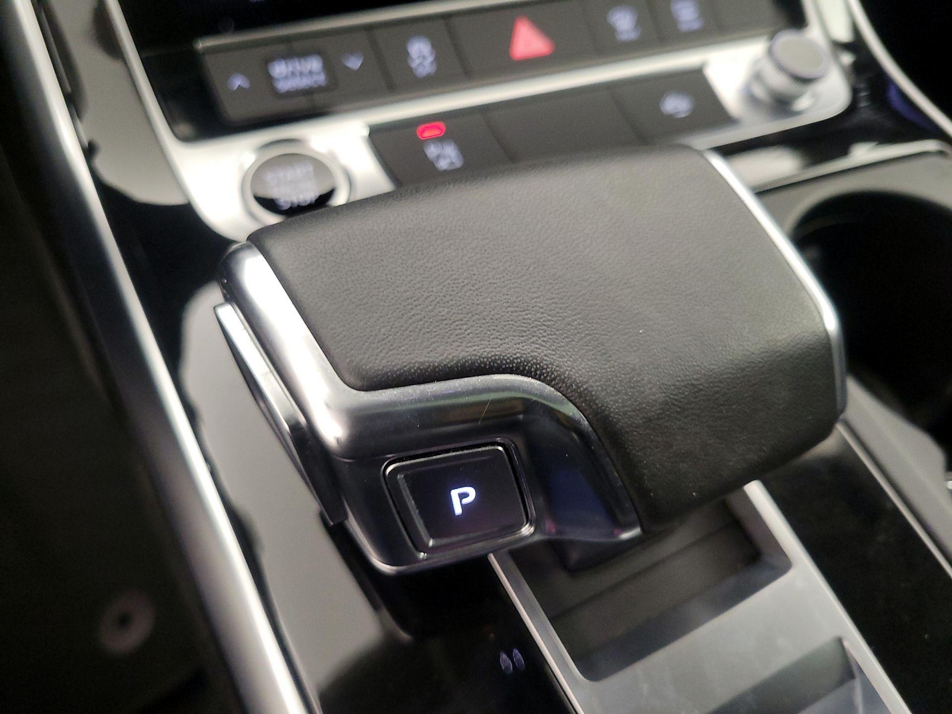 Thumbnail: 2023 Audi Q7 - 18