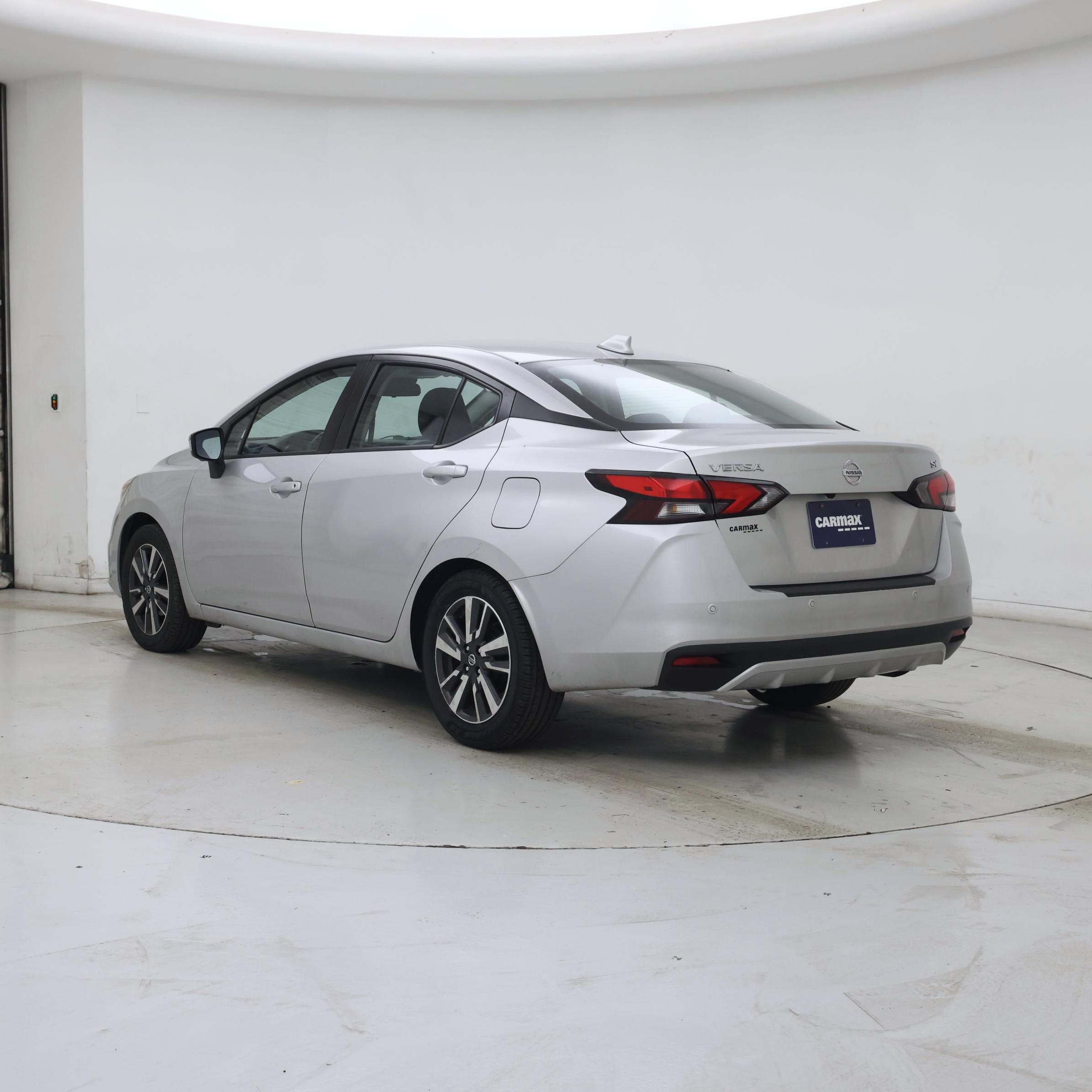 Thumbnail: 2021 Nissan Versa - 2