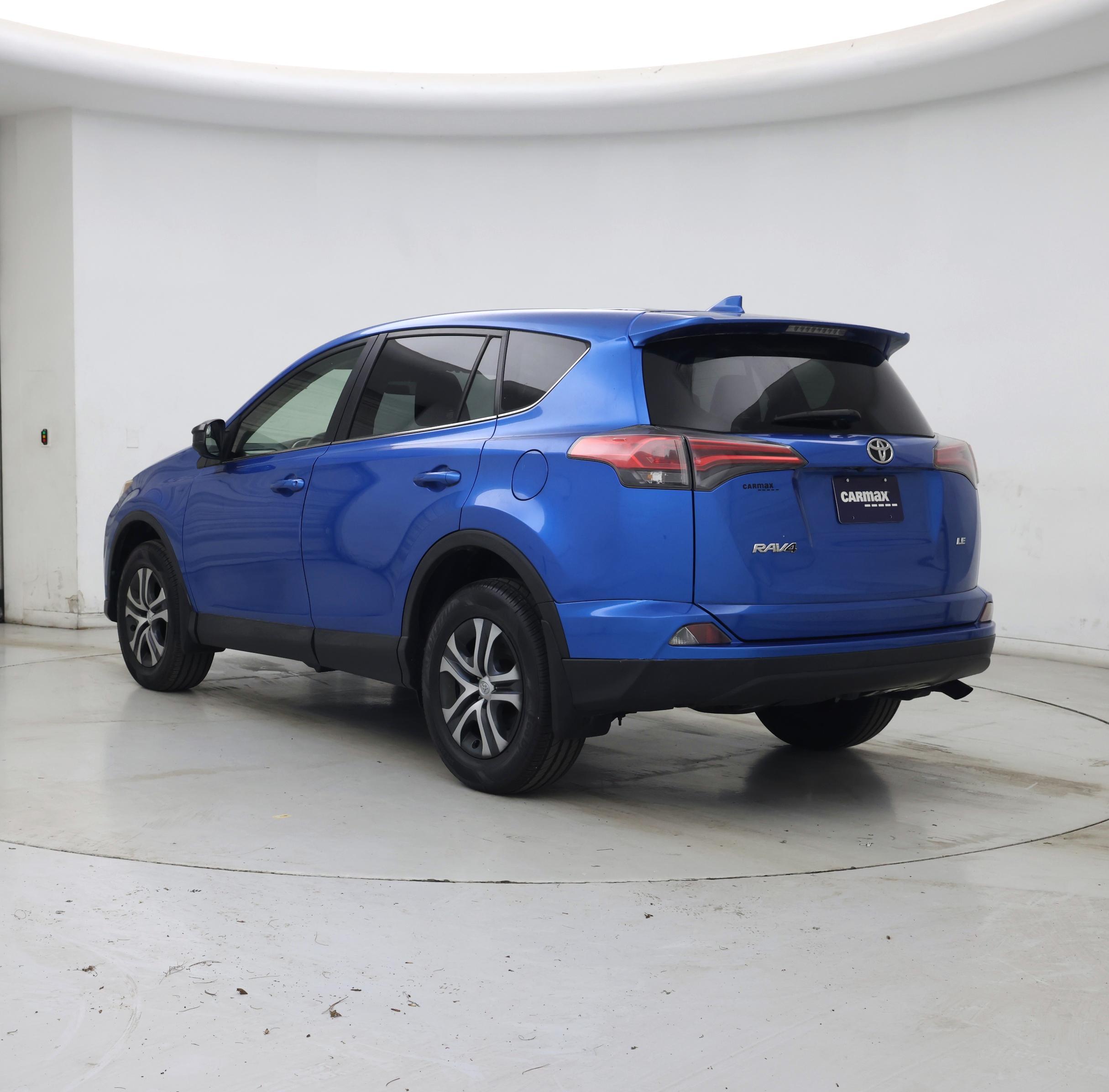 Thumbnail: 2017 Toyota RAV4 - 2