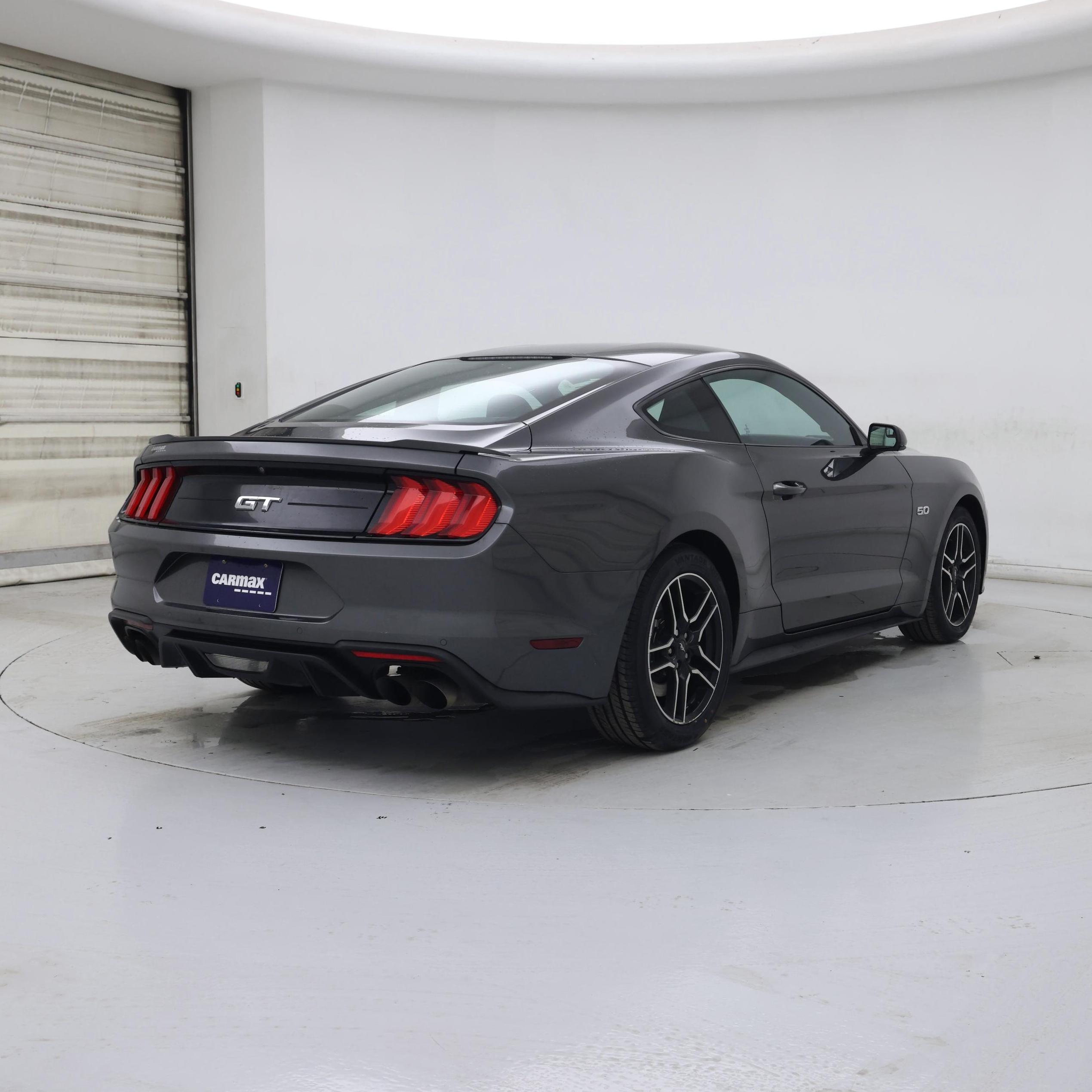 Thumbnail: 2018 Ford Mustang - 8