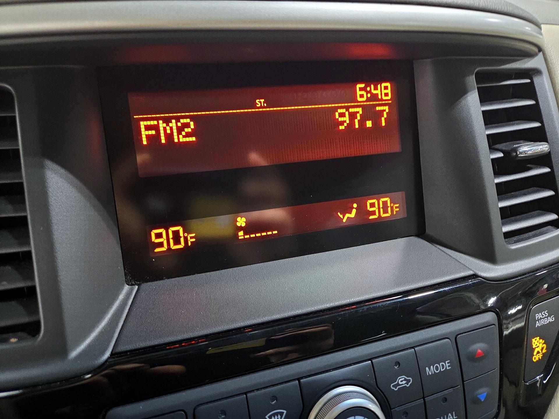 Thumbnail: 2015 Nissan Pathfinder - 14