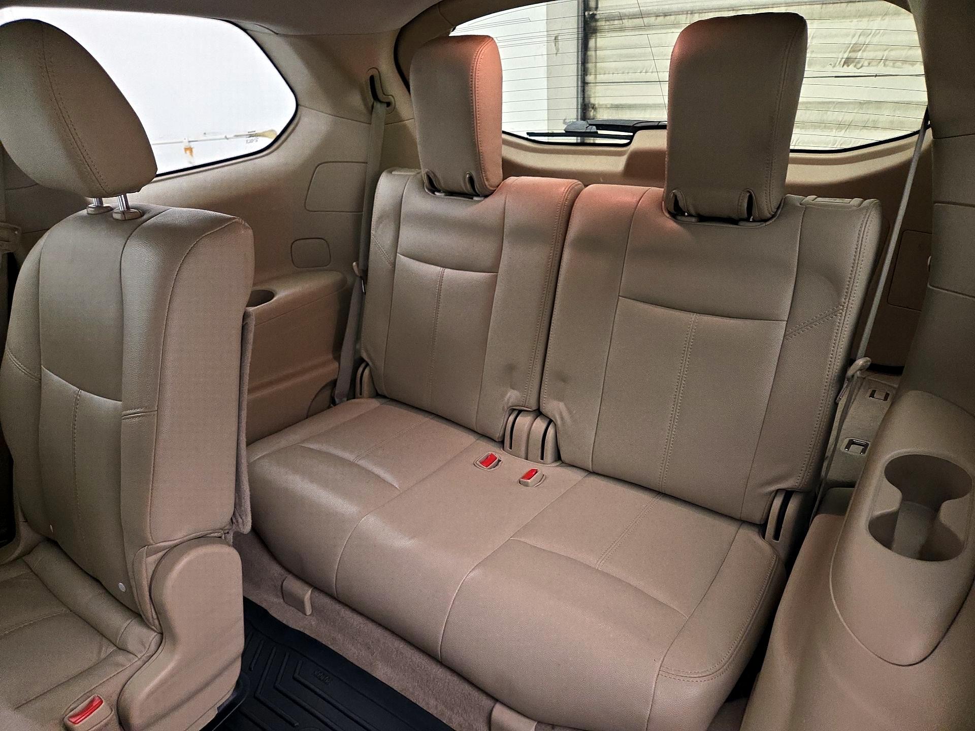 Thumbnail: 2015 Nissan Pathfinder - 19