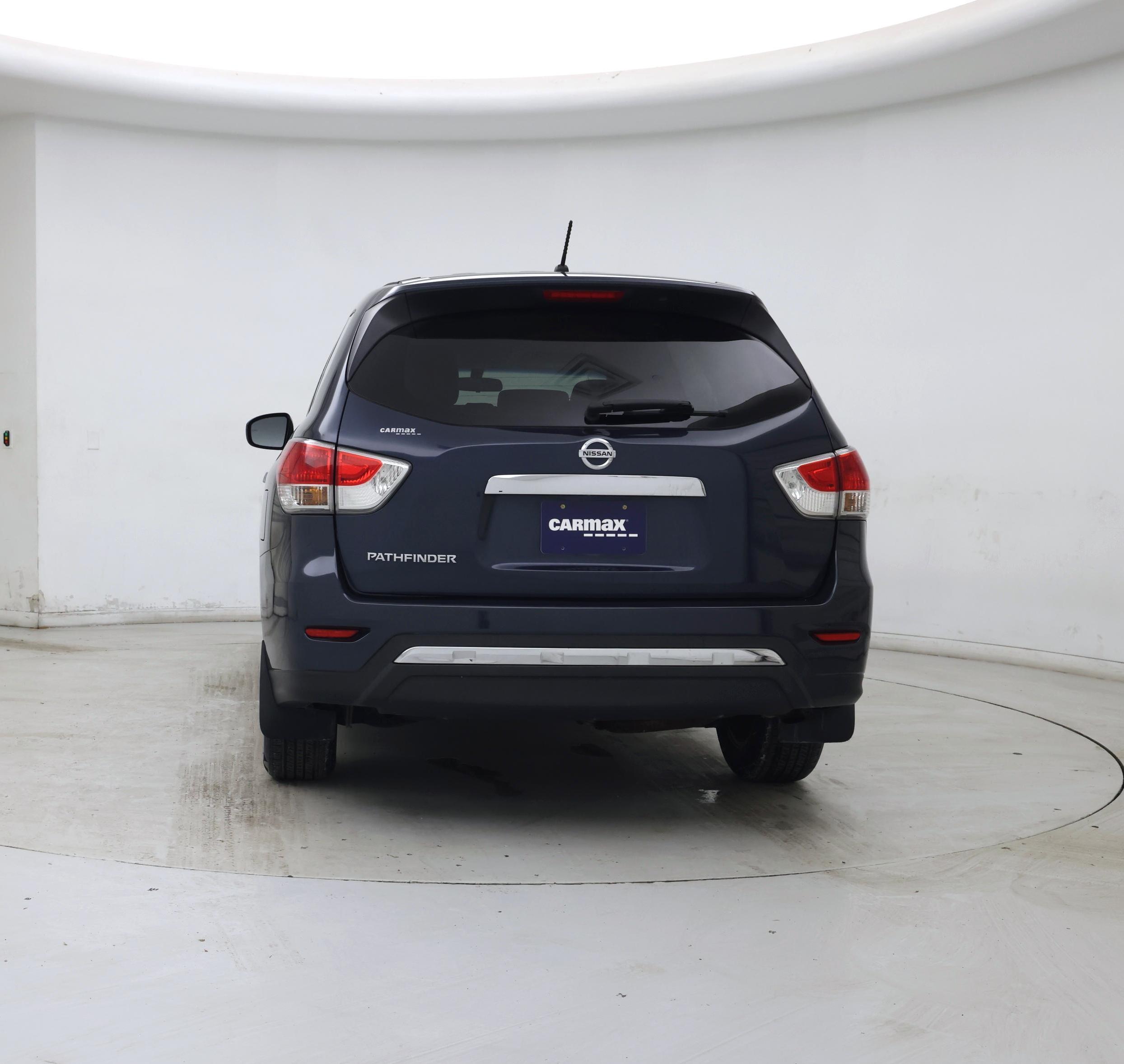 Thumbnail: 2015 Nissan Pathfinder - 6