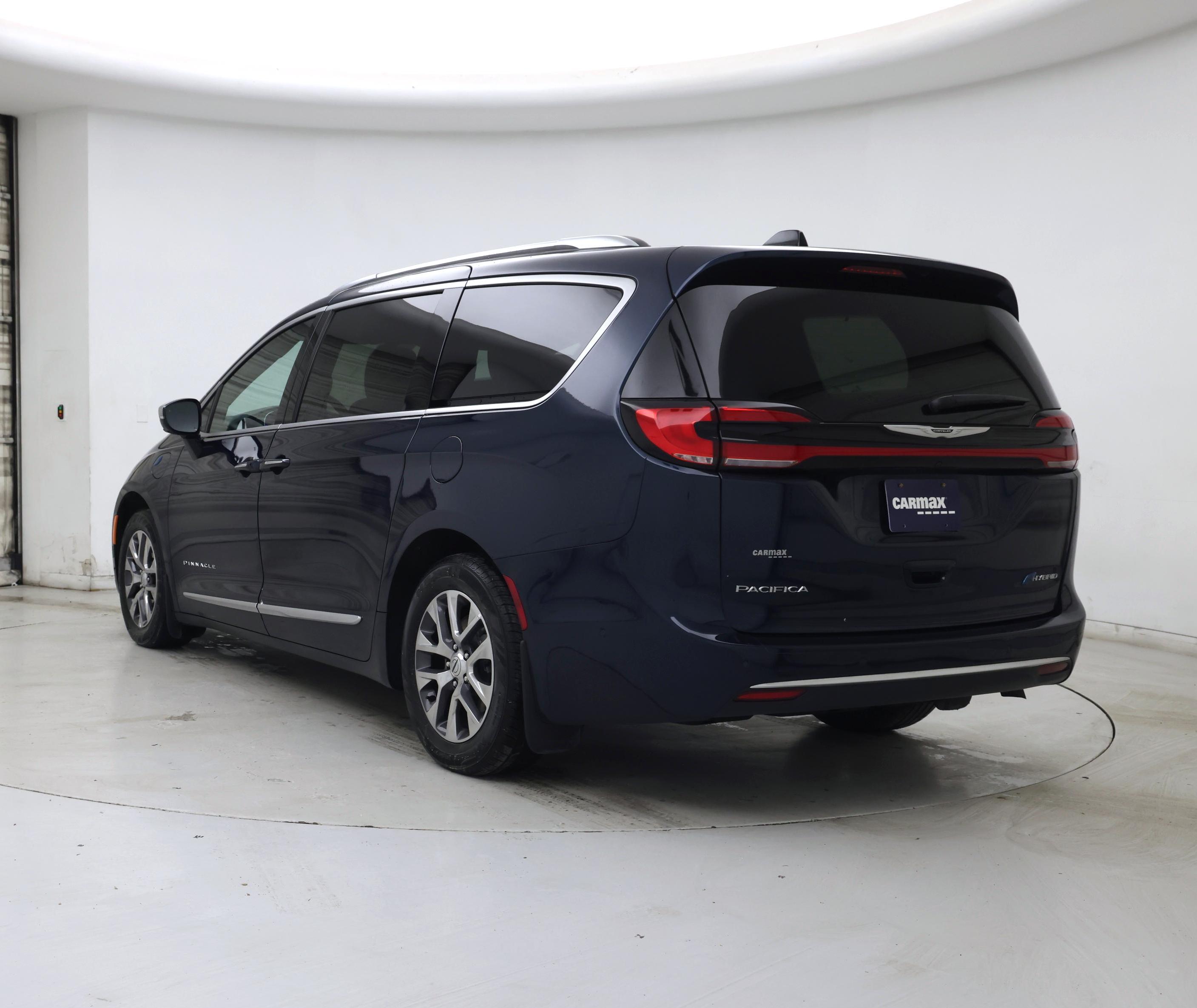 Thumbnail: 2023 Chrysler Pacifica - 2