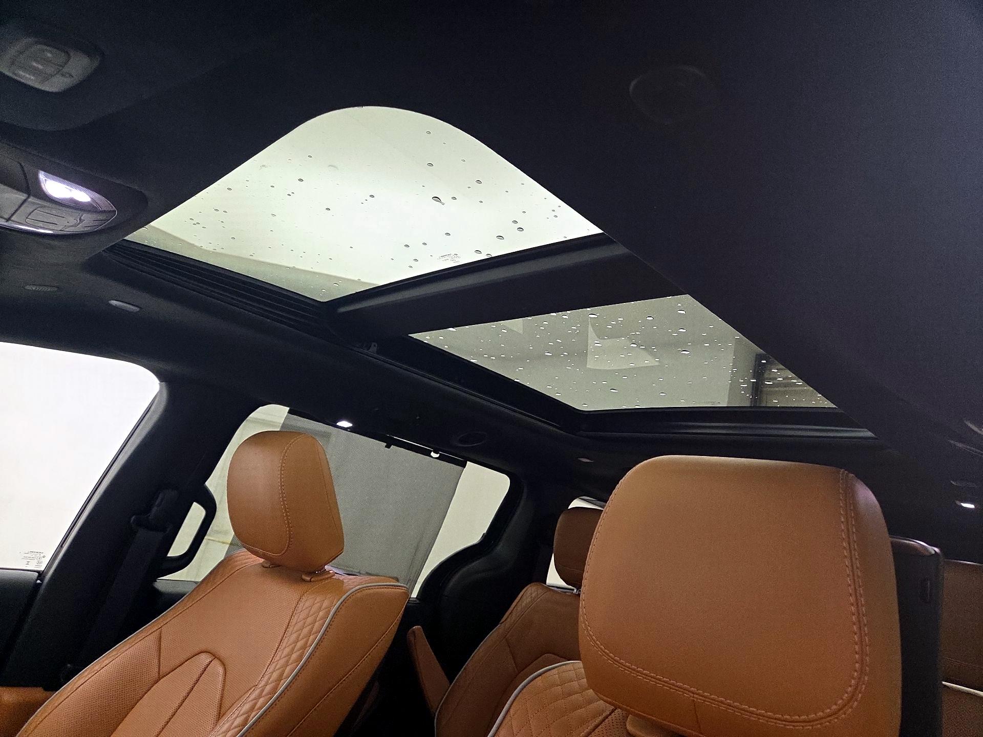 Thumbnail: 2023 Chrysler Pacifica - 20