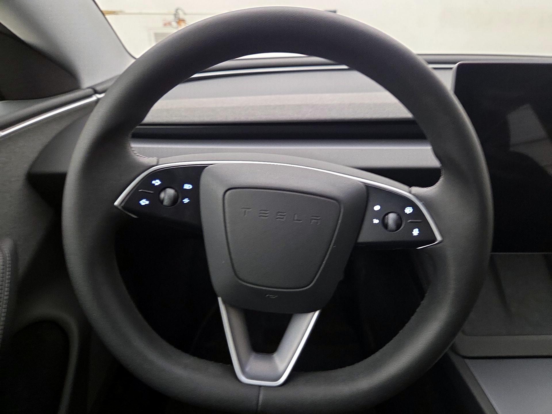 Thumbnail: 2024 Tesla Model 3 - 10