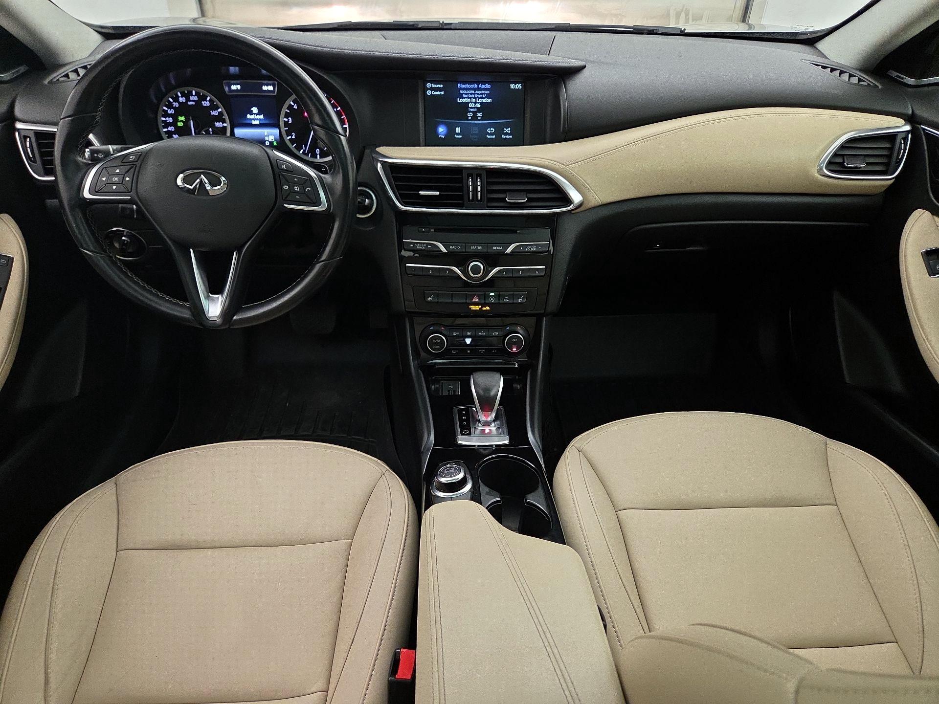 Thumbnail: 2018 INFINITI QX30 - 8