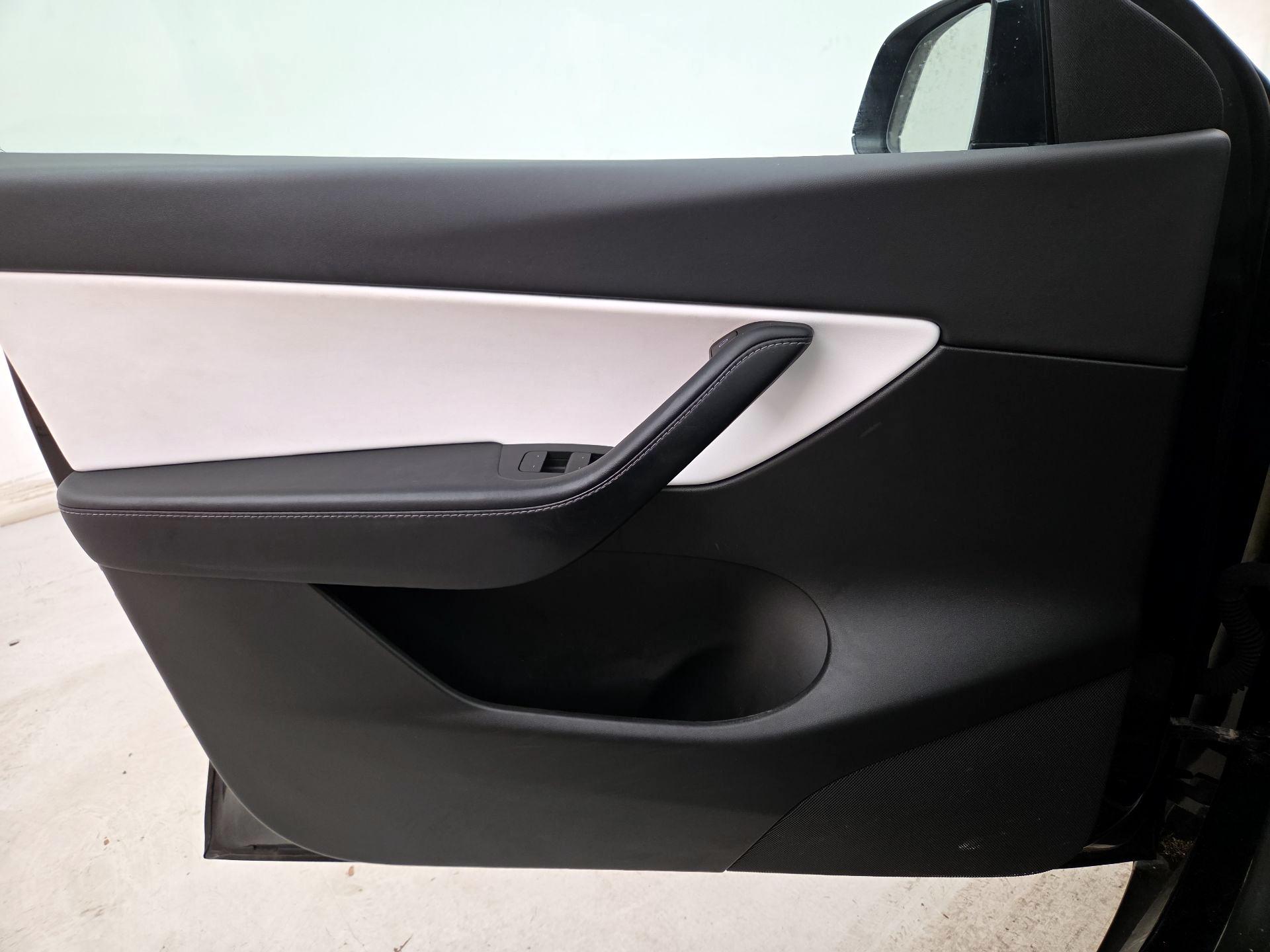 Thumbnail: 2022 Tesla Model Y - 12