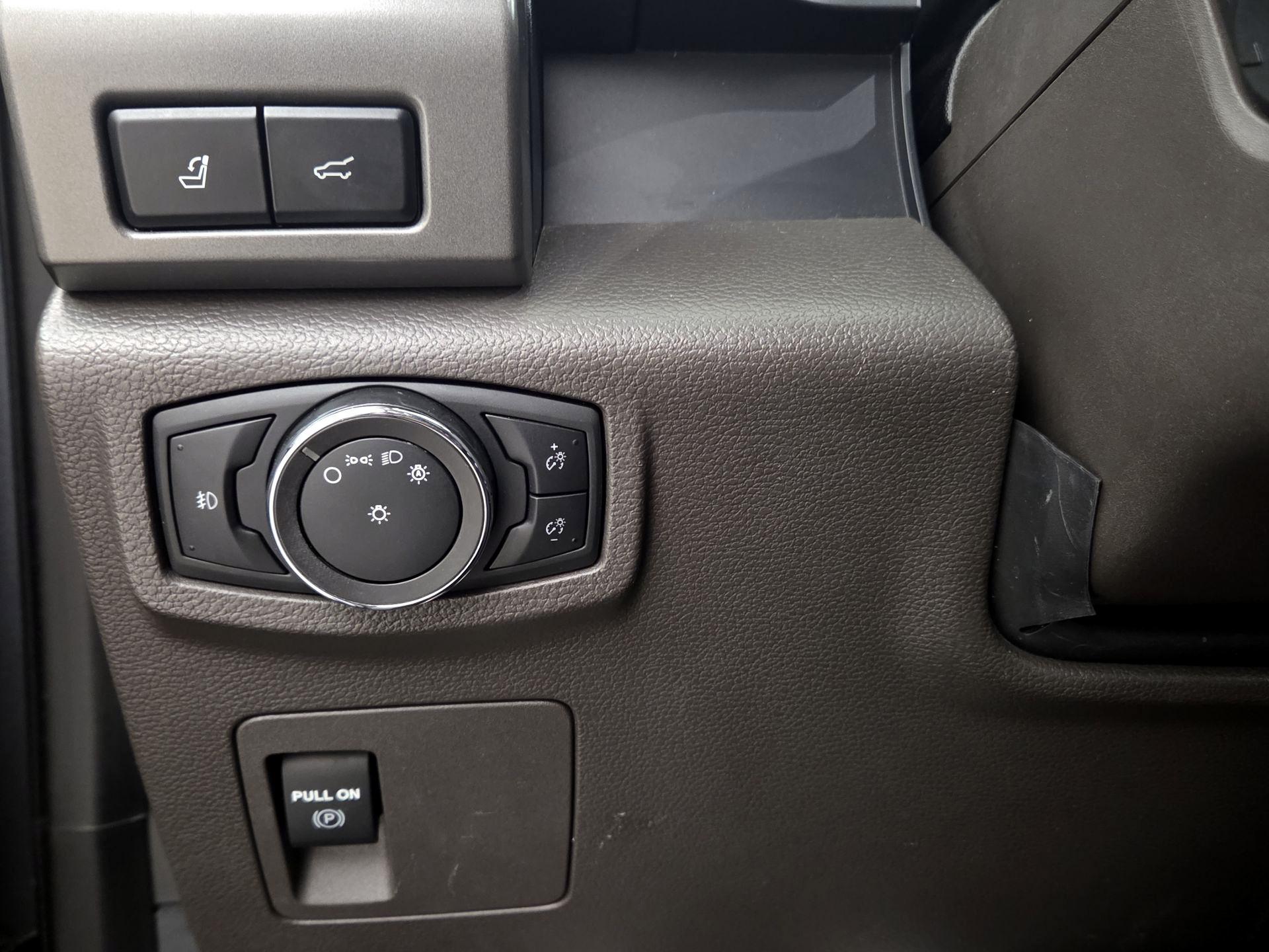 Thumbnail: 2021 Ford Expedition - 13