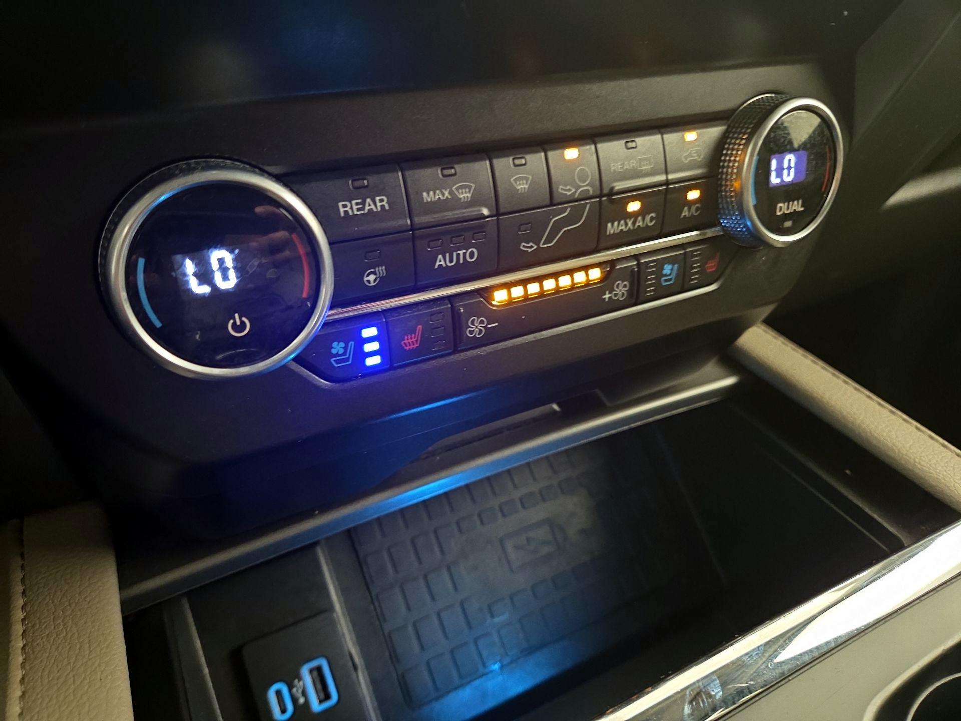 Thumbnail: 2021 Ford Expedition - 17