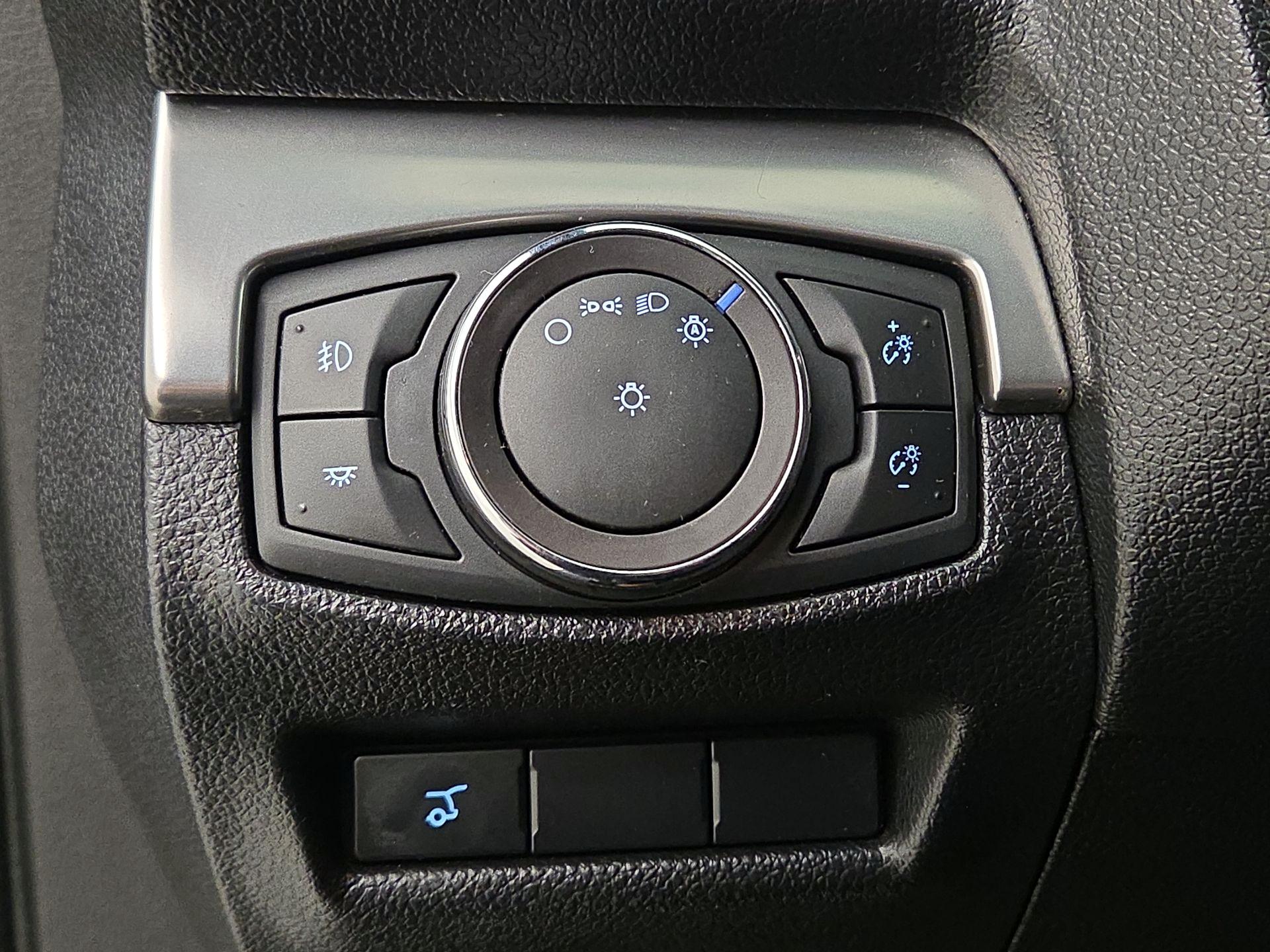 Thumbnail: 2018 Ford Explorer - 13