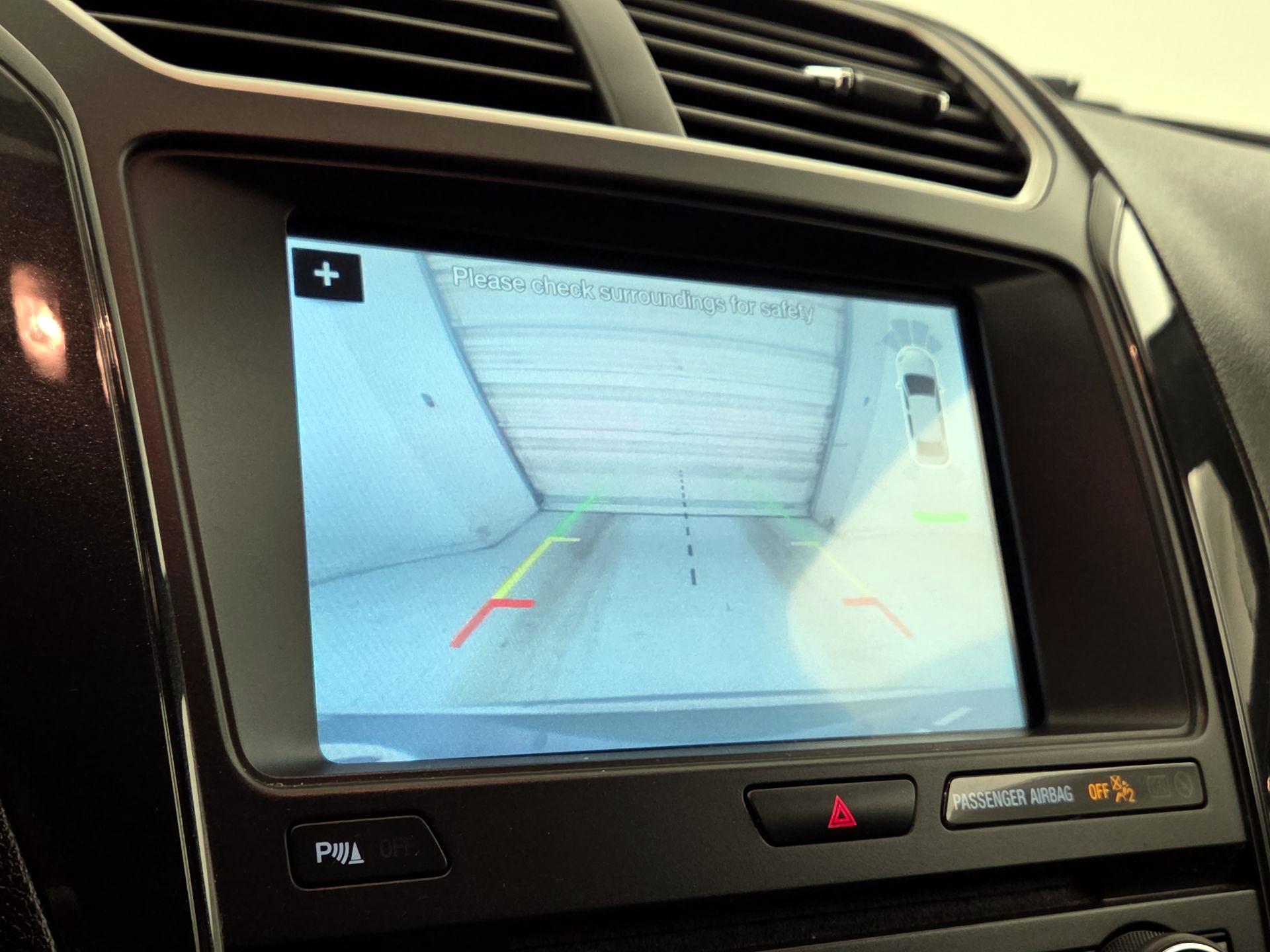 Thumbnail: 2018 Ford Explorer - 14