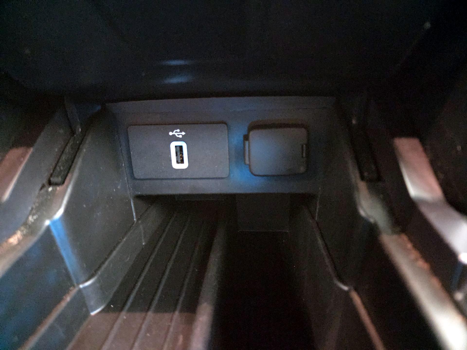 Thumbnail: 2018 Ford Explorer - 18