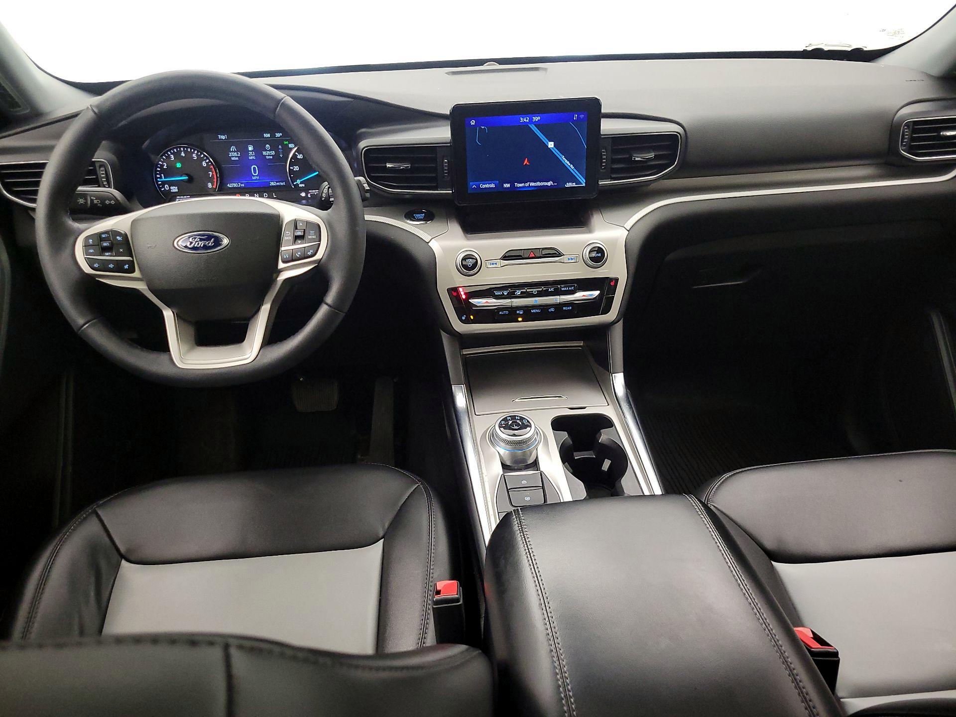 Thumbnail: 2022 Ford Explorer - 9