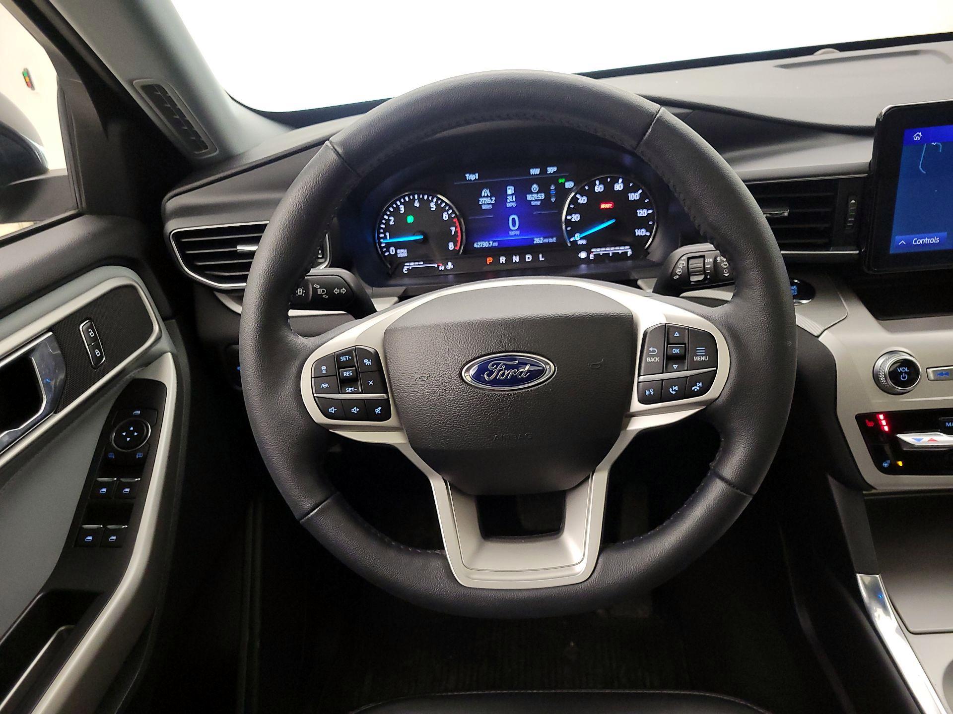 Thumbnail: 2022 Ford Explorer - 10