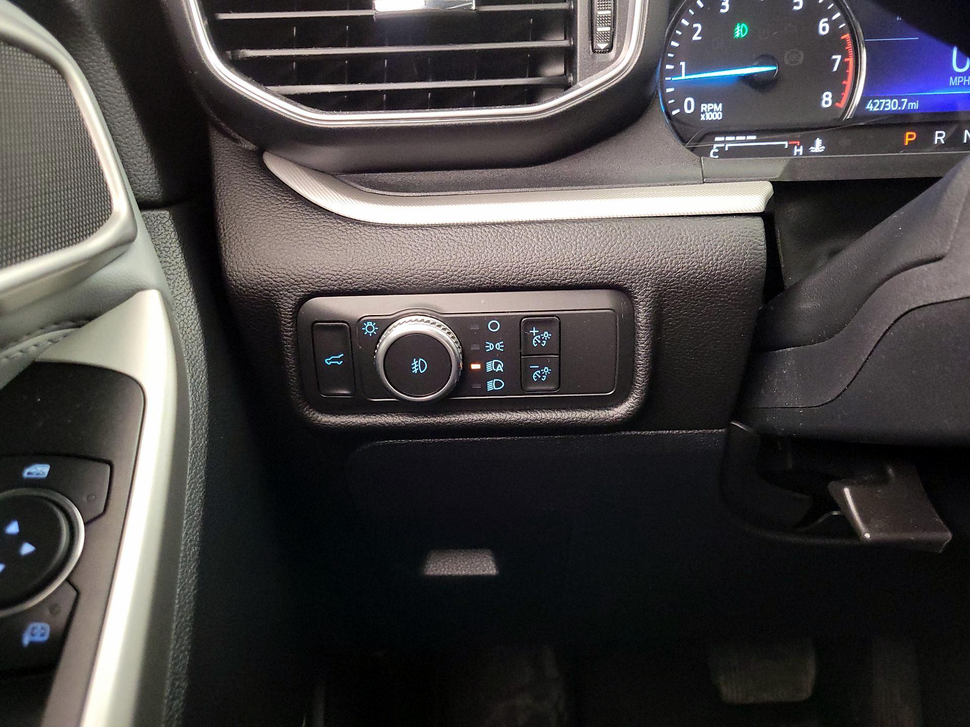 Thumbnail: 2022 Ford Explorer - 13