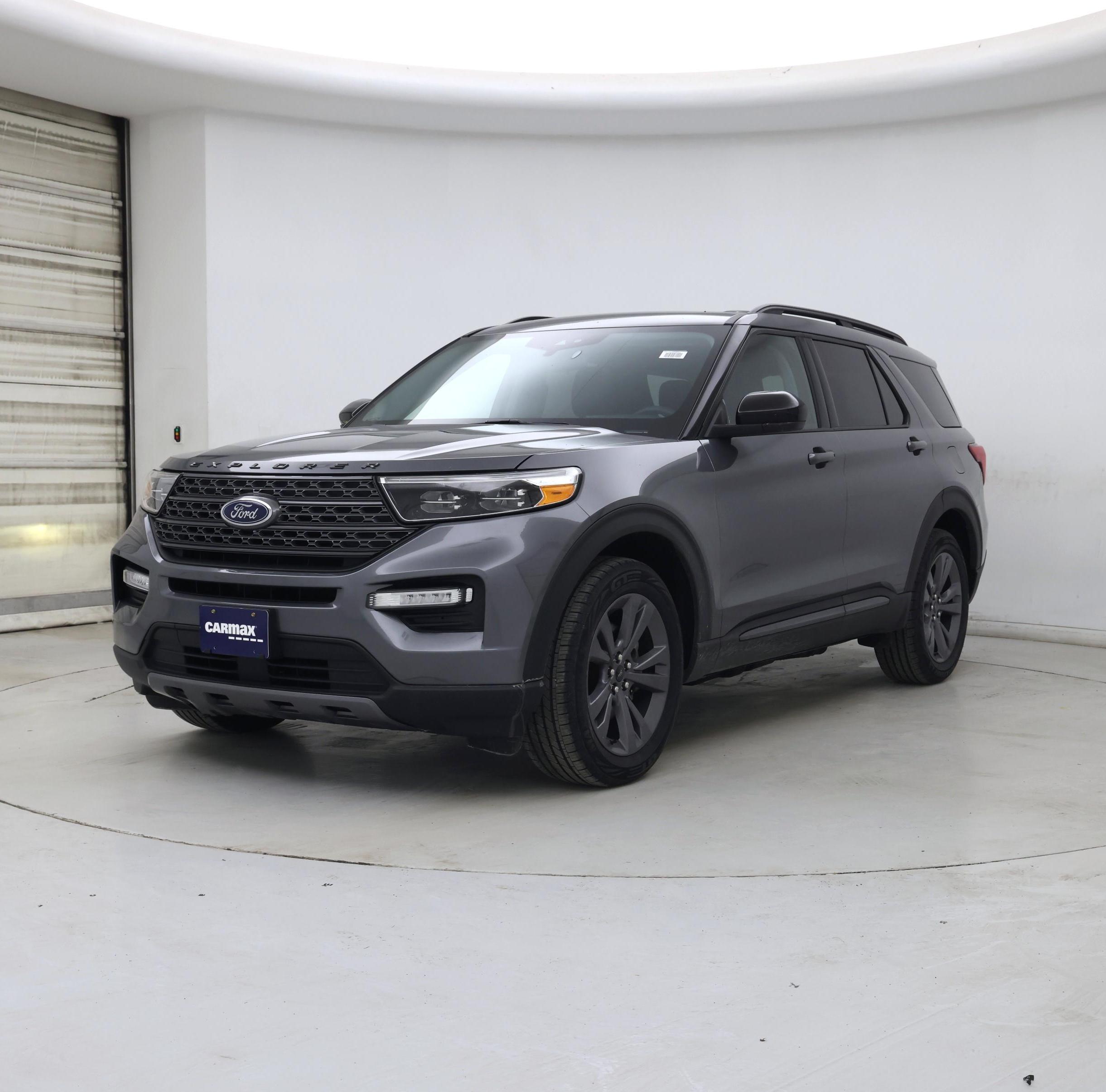 Thumbnail: 2022 Ford Explorer - 4