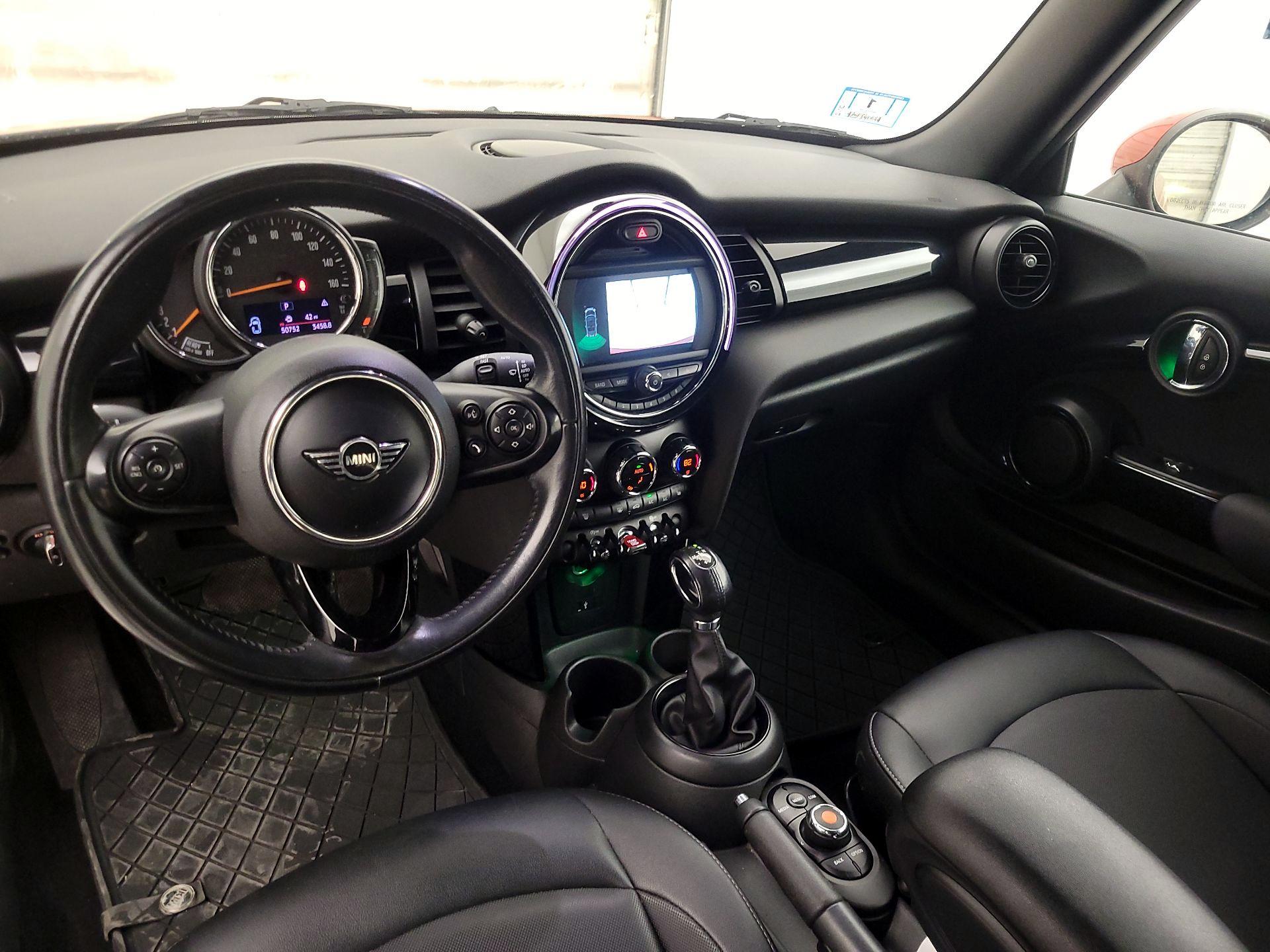 Thumbnail: 2019 MINI Cooper - 9