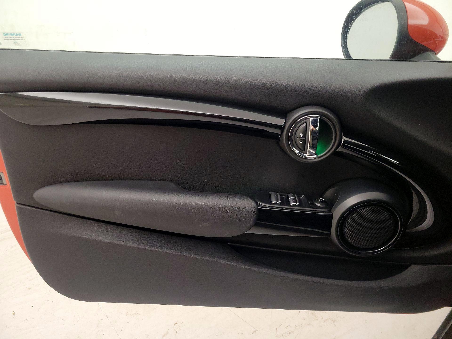 Thumbnail: 2019 MINI Cooper - 12