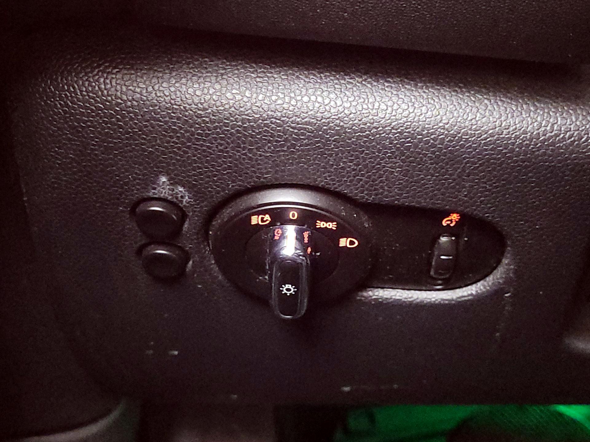 Thumbnail: 2019 MINI Cooper - 13