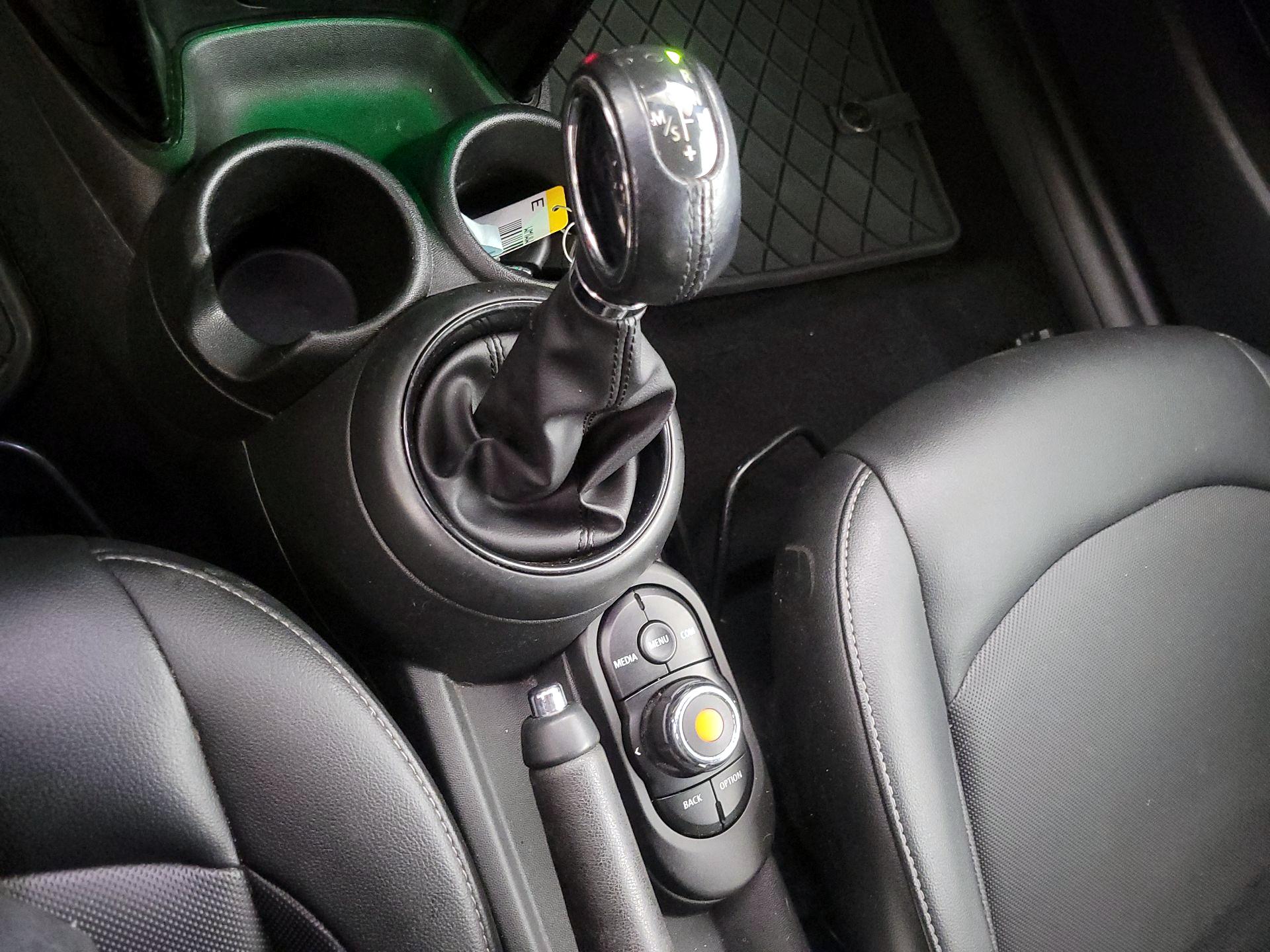 Thumbnail: 2019 MINI Cooper - 17