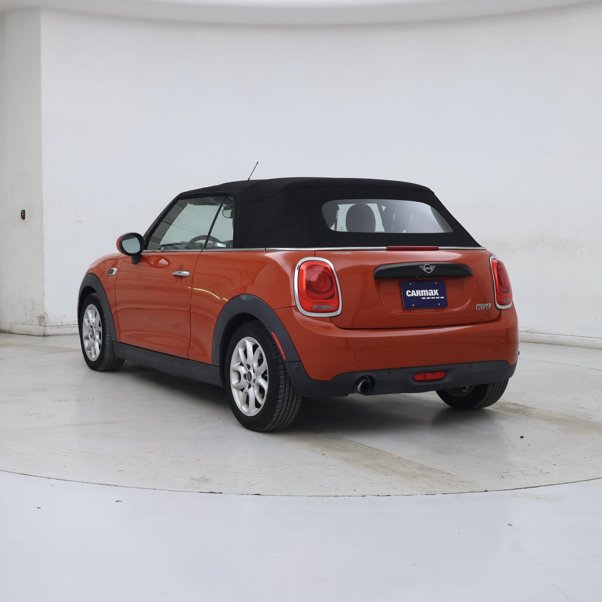 Thumbnail: 2019 MINI Cooper - 2