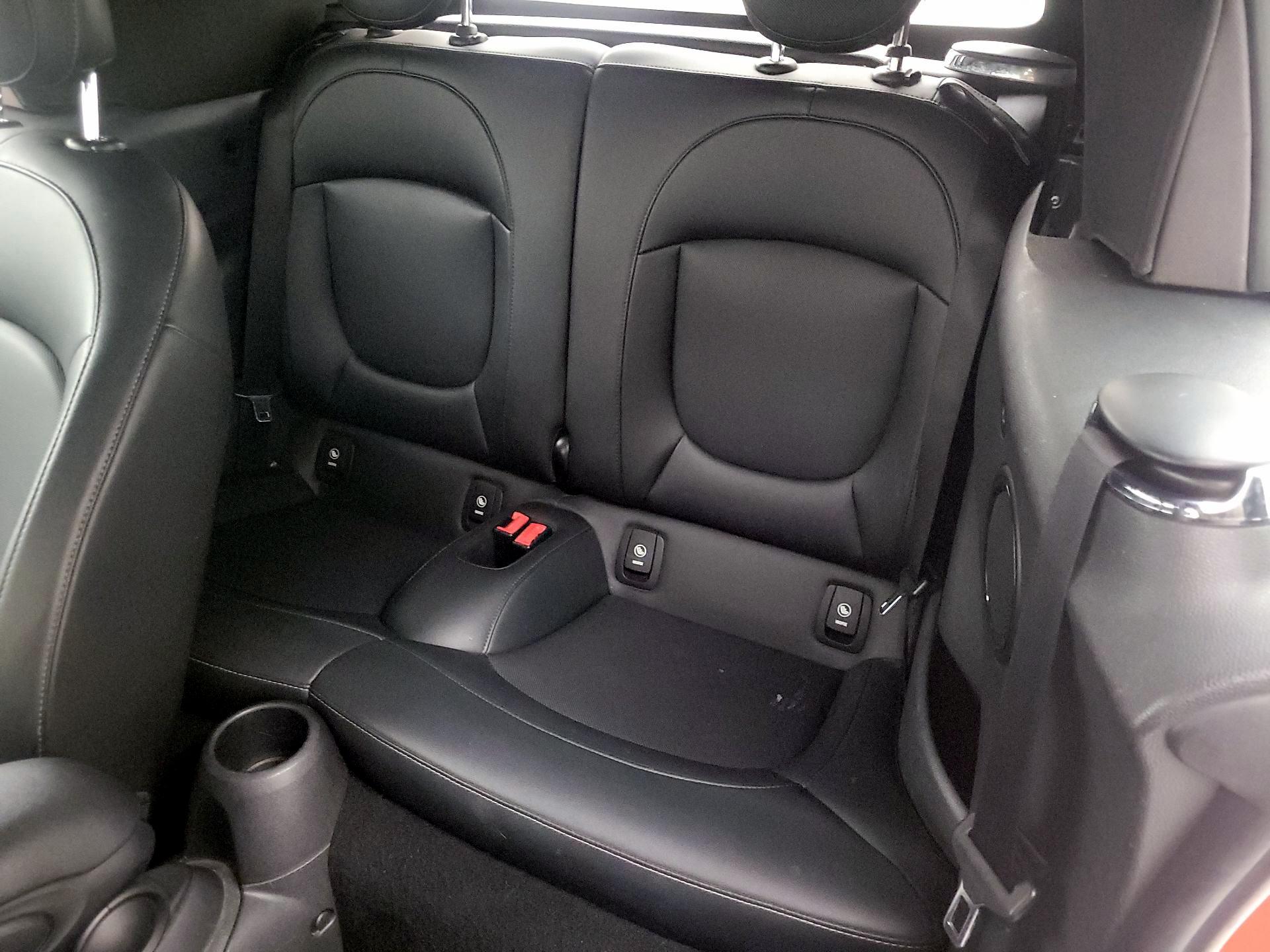 Thumbnail: 2019 MINI Cooper - 19