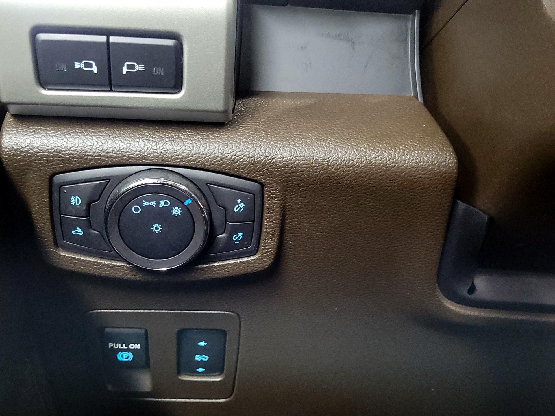 Thumbnail: 2018 Ford F-150 - 13