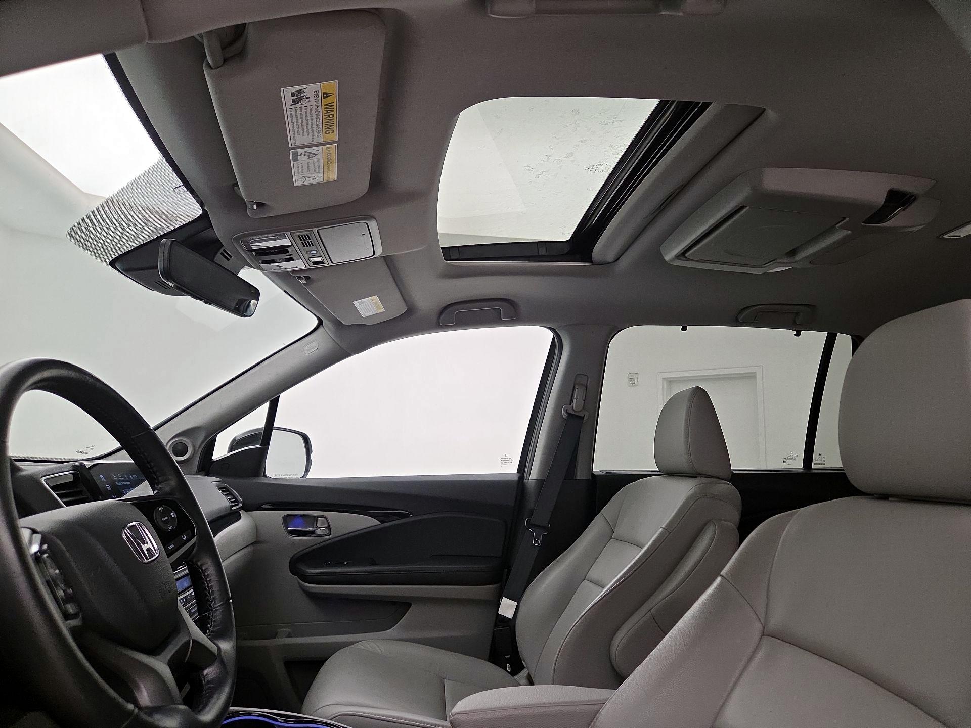 Thumbnail: 2020 Honda Pilot - 20