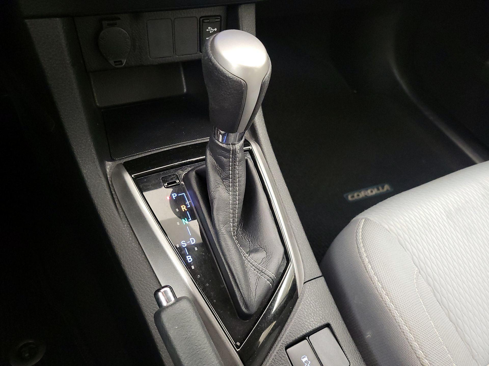 Thumbnail: 2016 Toyota Corolla - 17