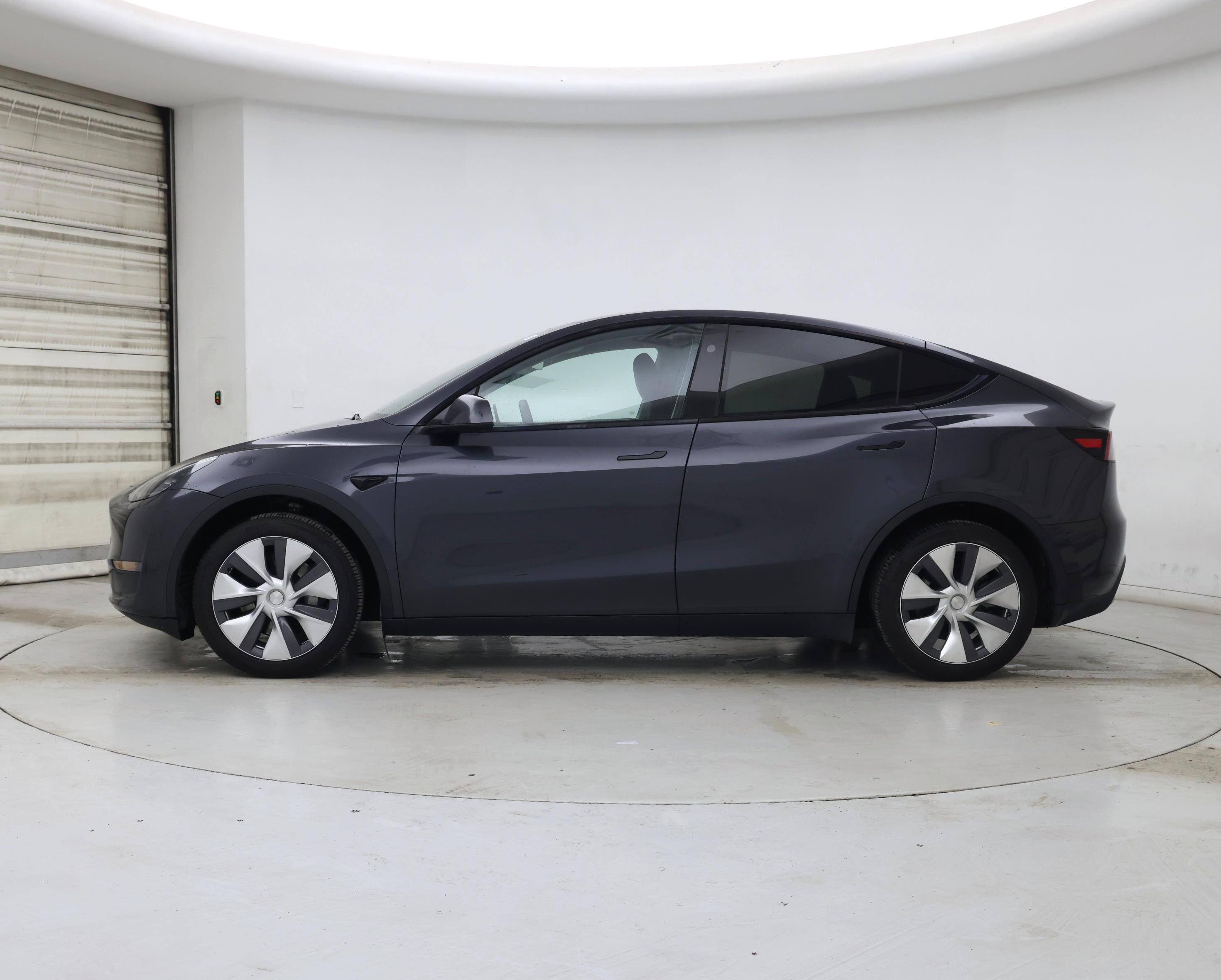 Thumbnail: 2024 Tesla Model Y - 3