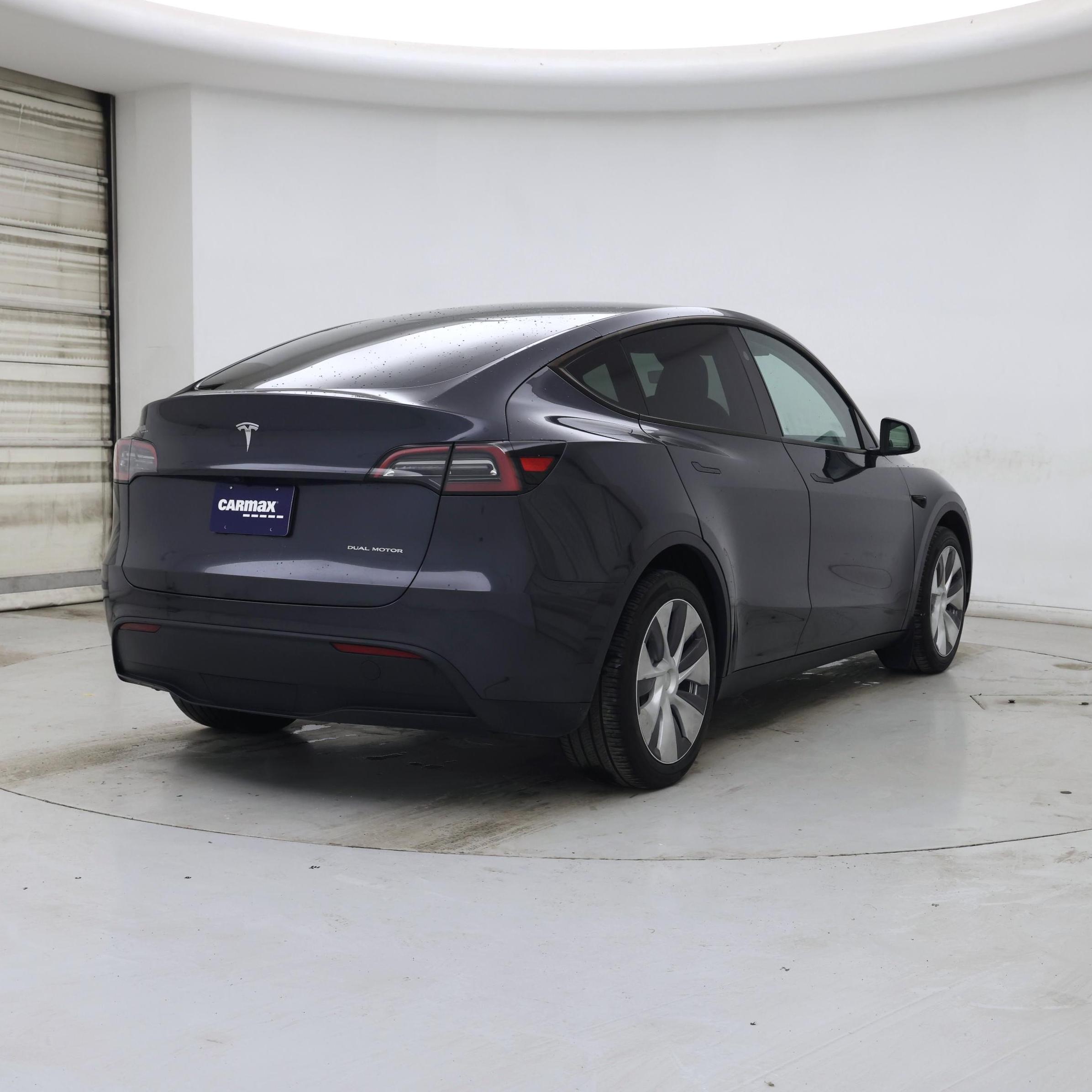 Thumbnail: 2024 Tesla Model Y - 8