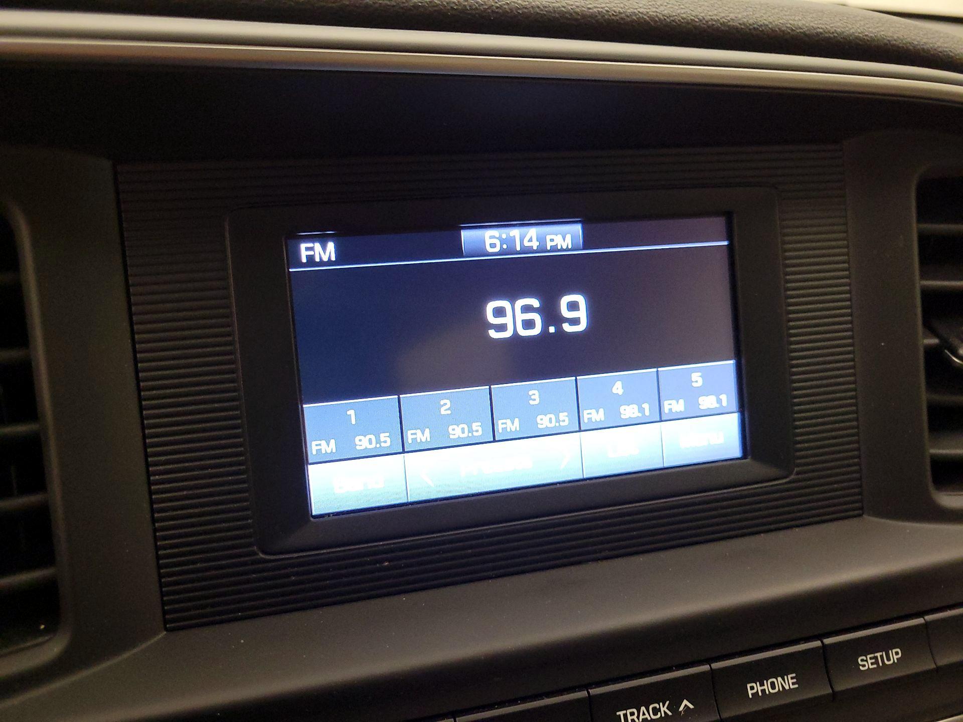 Thumbnail: 2020 Hyundai Elantra - 15