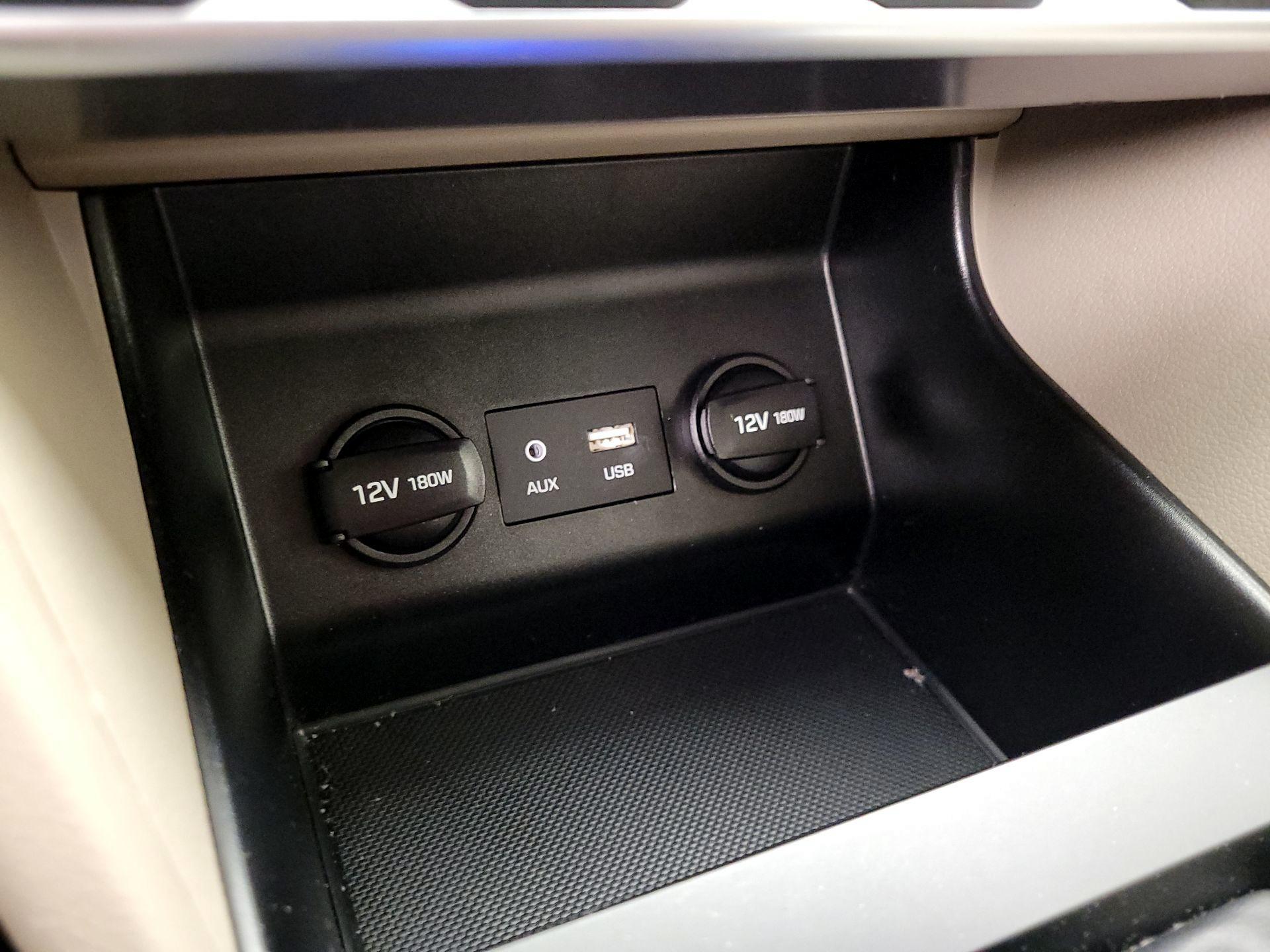 Thumbnail: 2020 Hyundai Elantra - 18