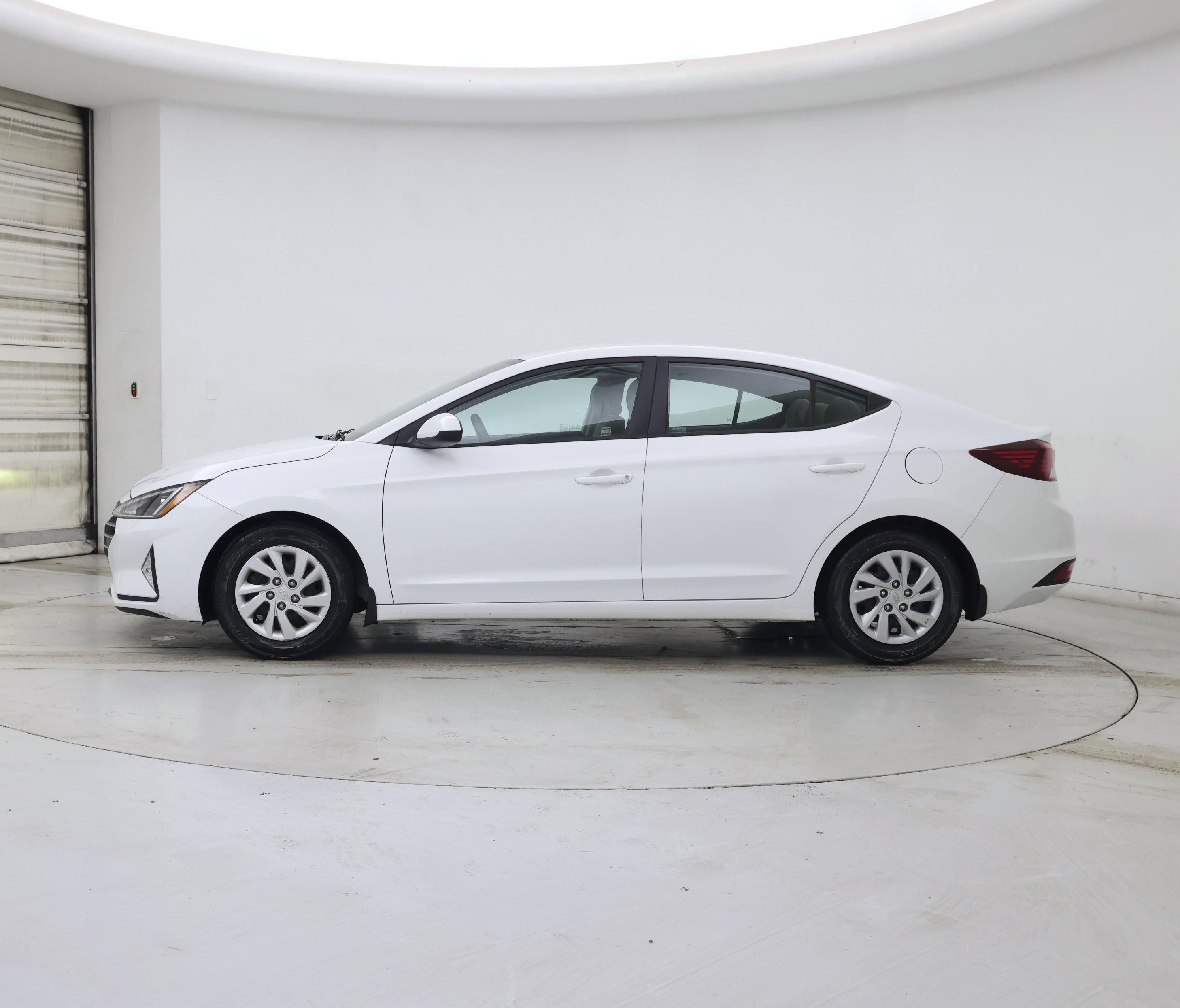 Thumbnail: 2020 Hyundai Elantra - 3