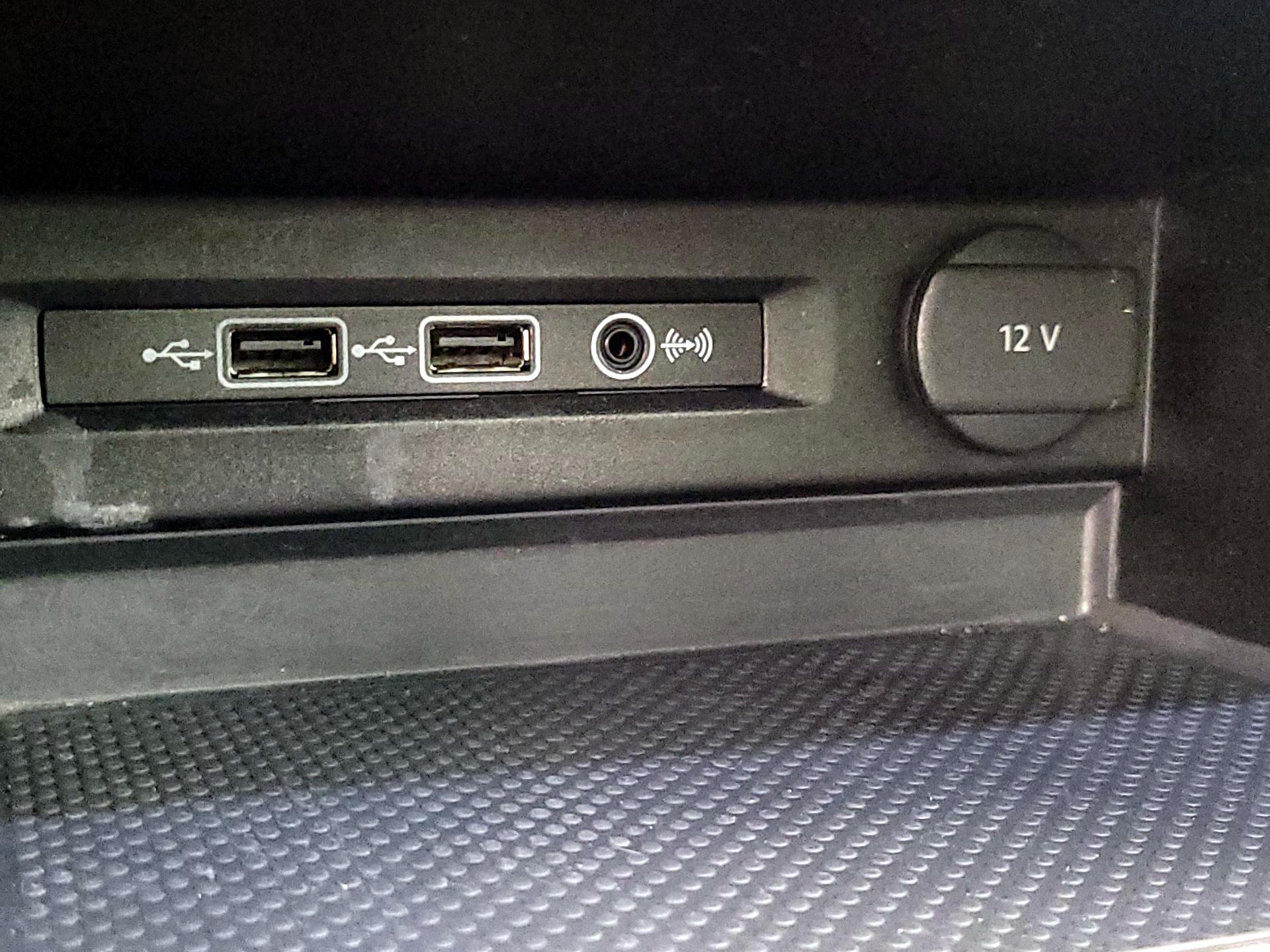 Thumbnail: 2019 Volkswagen Tiguan - 18