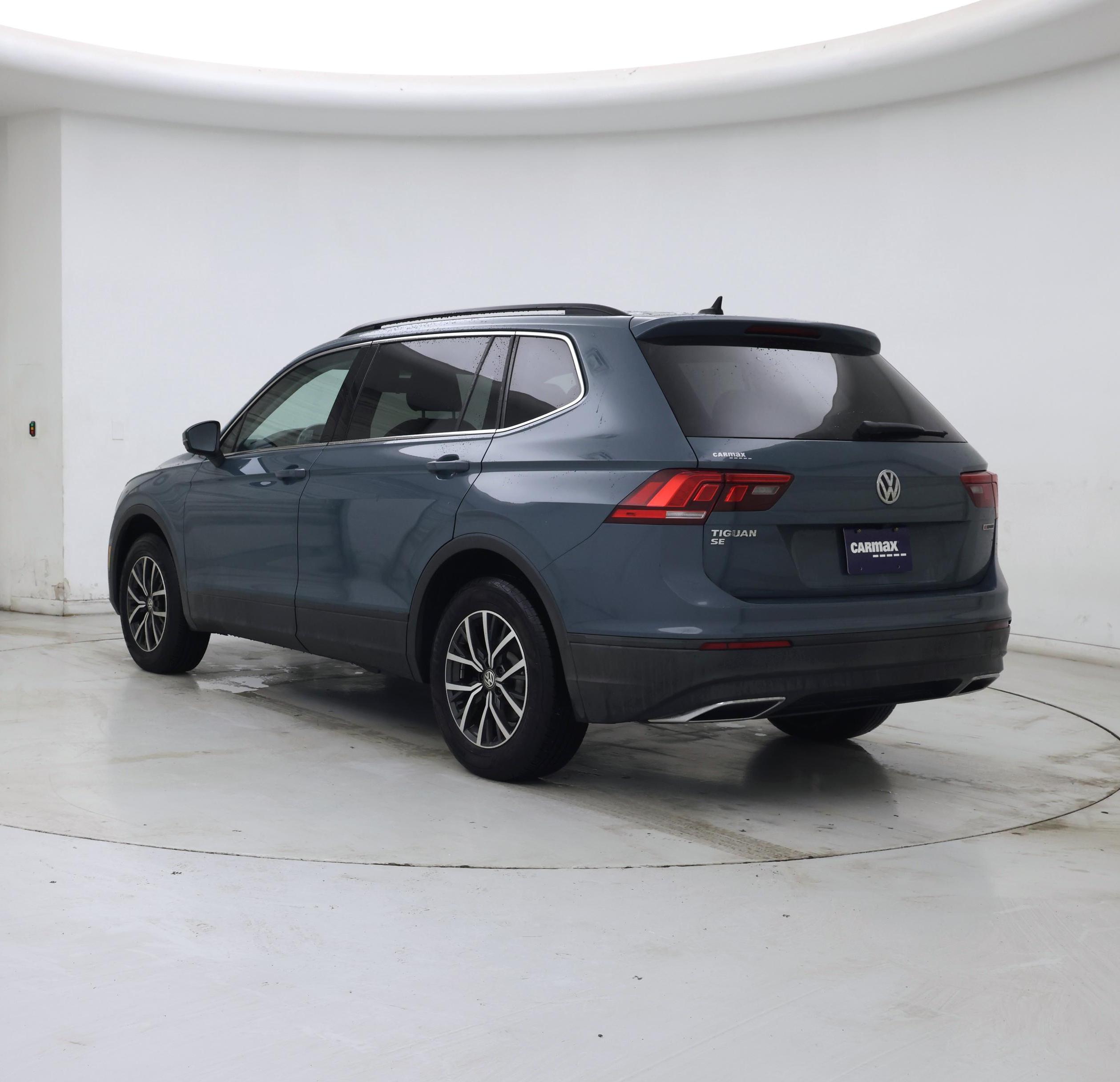 Thumbnail: 2019 Volkswagen Tiguan - 2